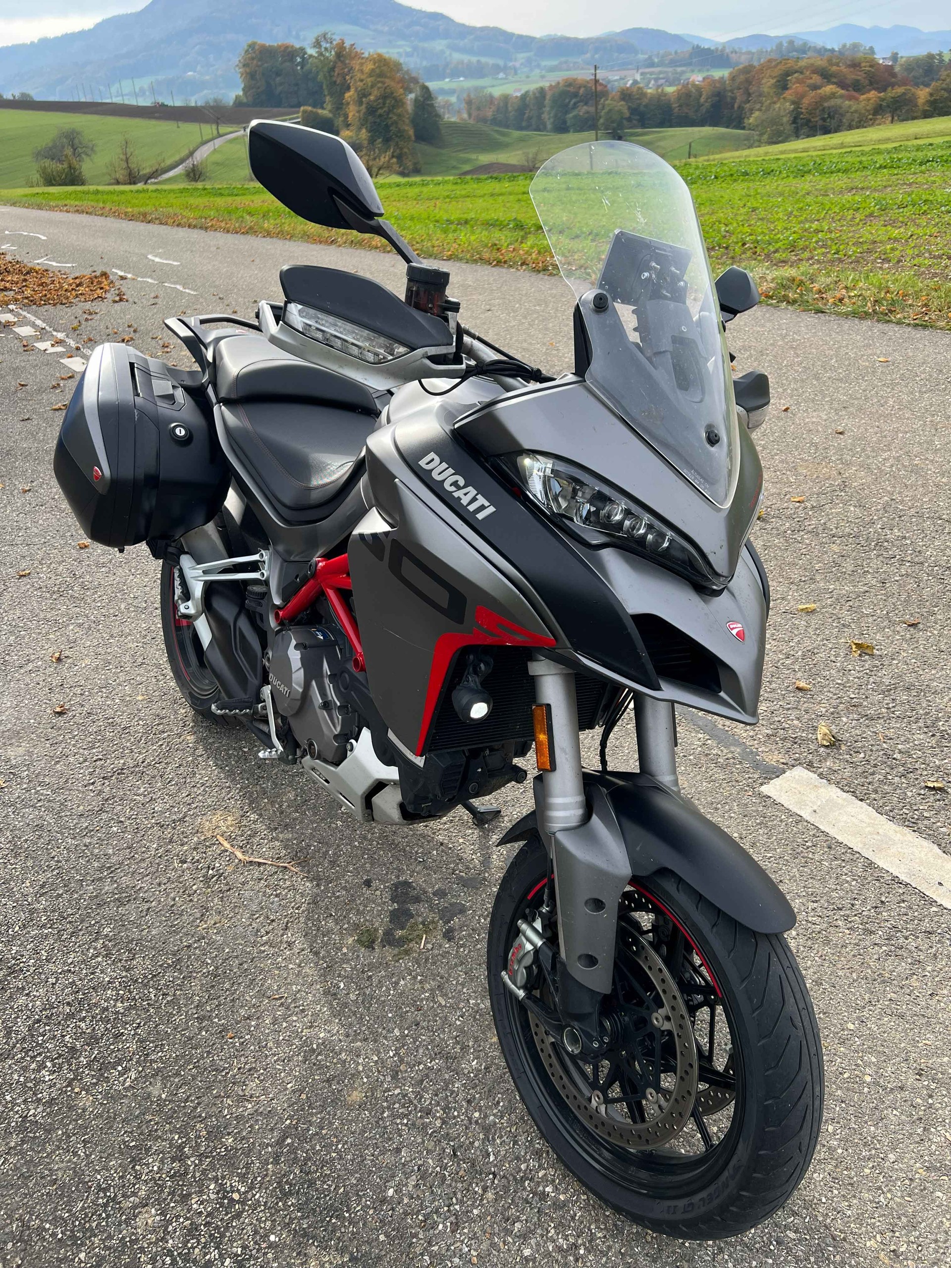 DUCATI Multistrada 1260 S Grand Tour-image-2