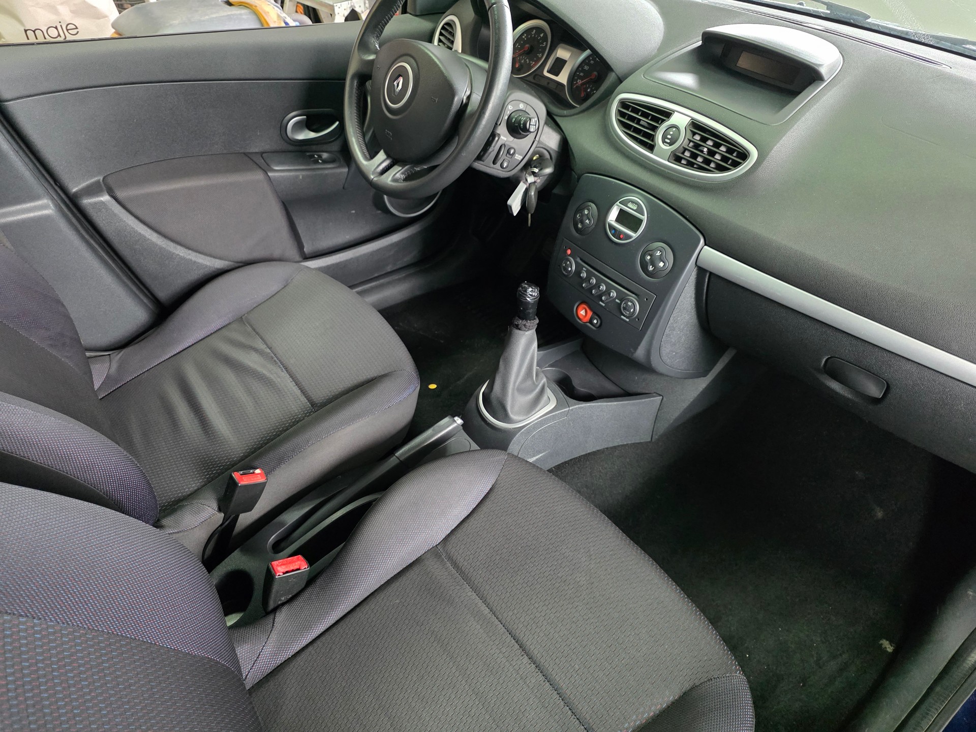 RENAULT Clio Grandtour 1.2 16V Turbo Dynamique-image-4