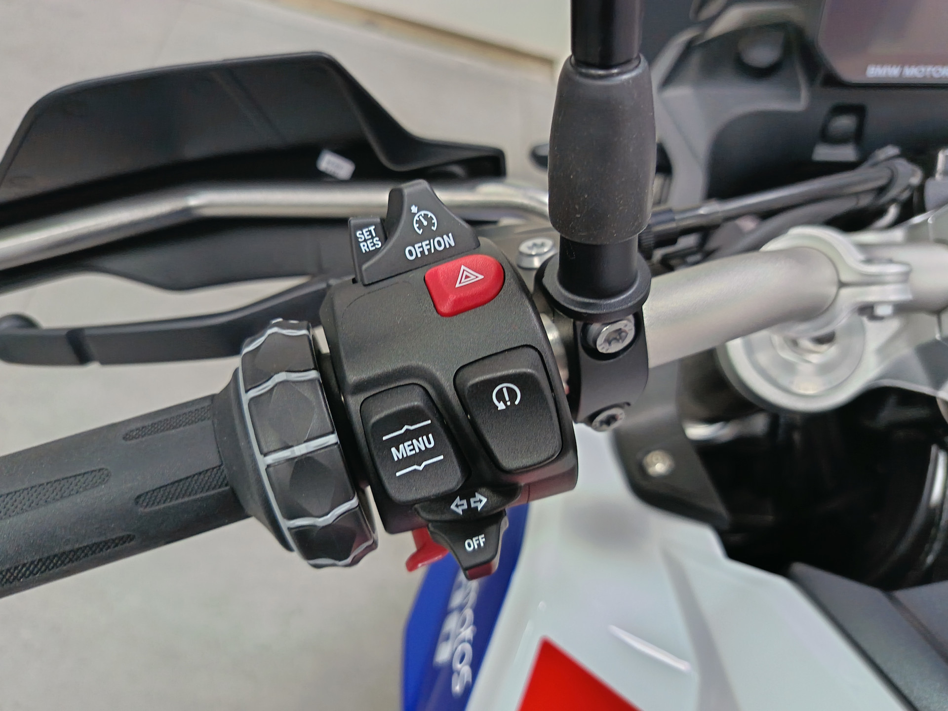 BMW F 900 GS Trophy *** Leasing 3.9% ***-image-6
