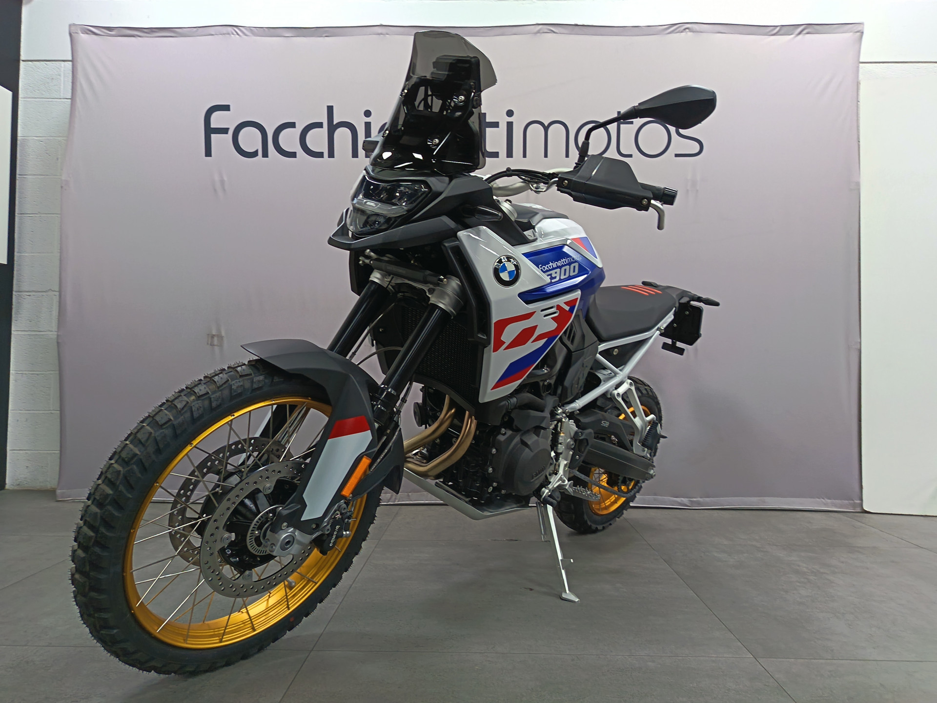 BMW F 900 GS Trophy *** Leasing 3.9% ***-image-2