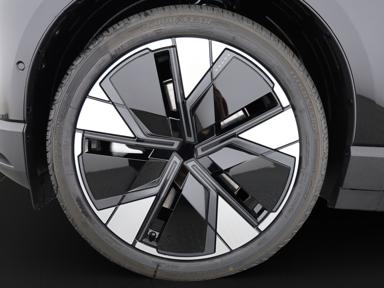 VOLVO EX30 E60 Twin Ultra Performance AWD-showroom-element-3