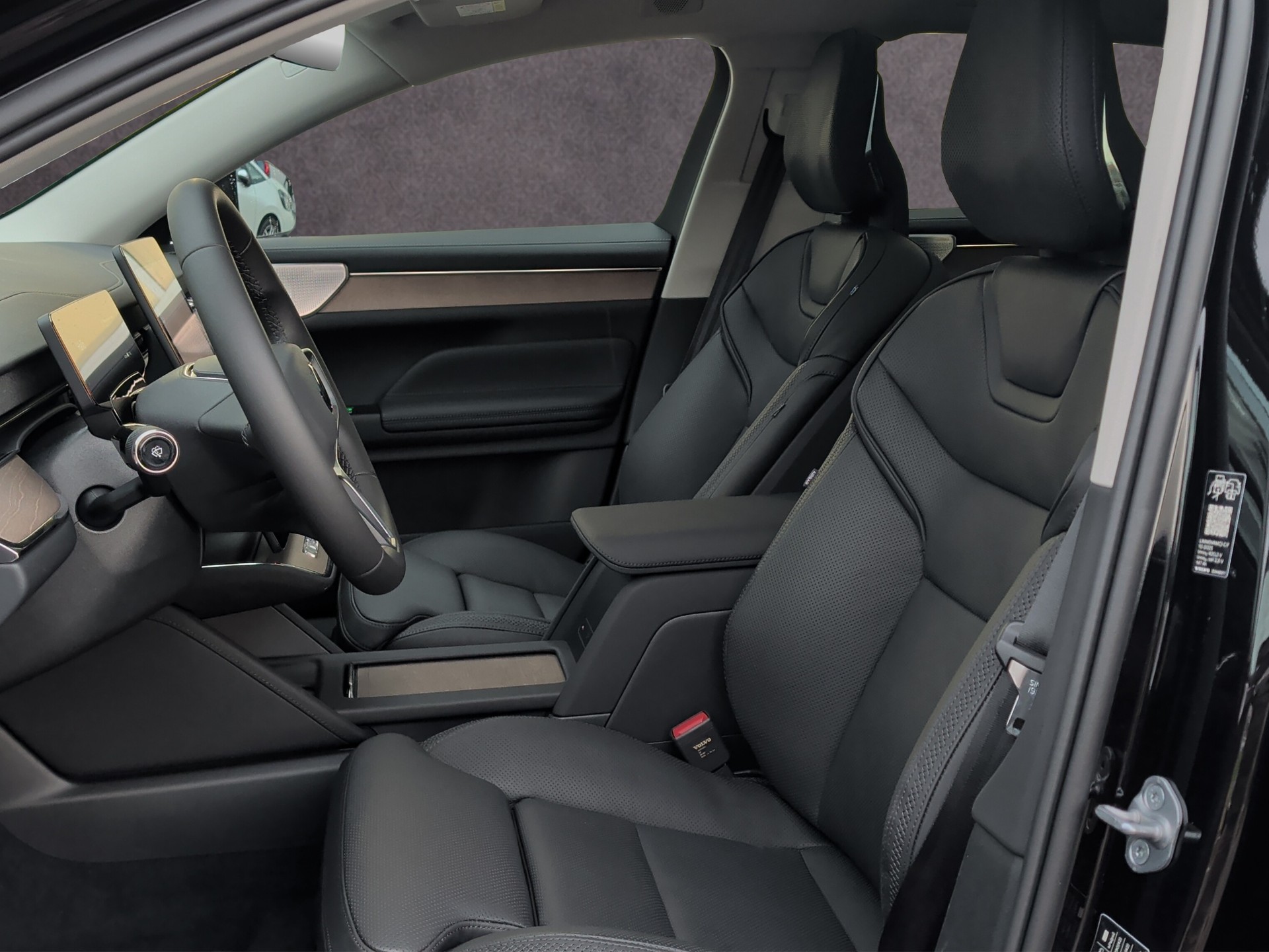VOLVO ES90 Ultra-image-8