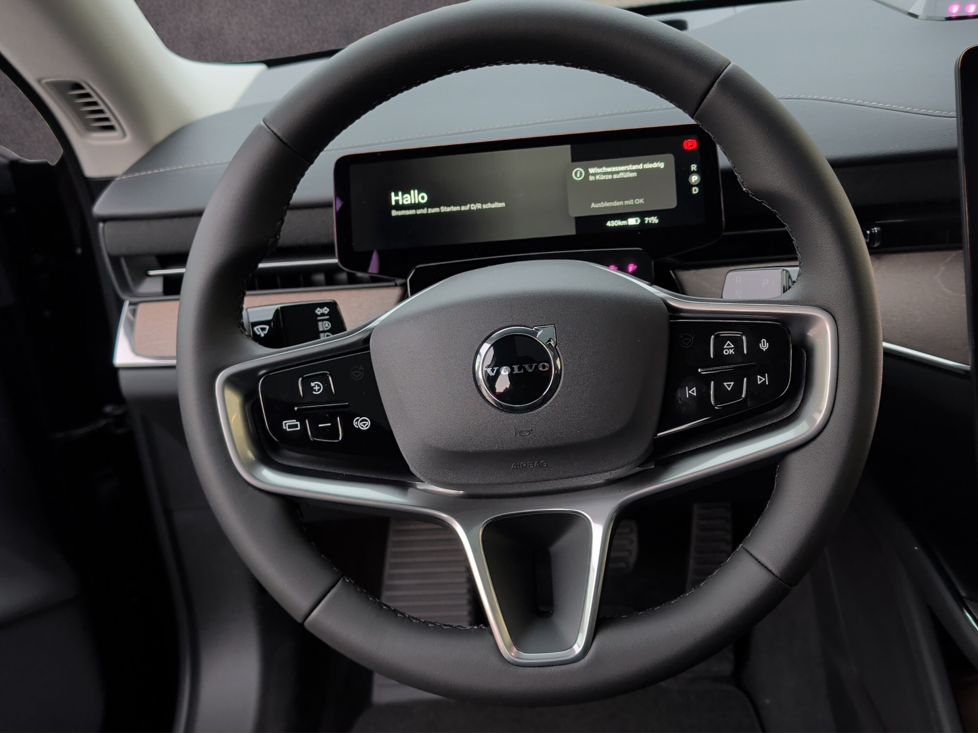 VOLVO ES90 Ultra-image-11