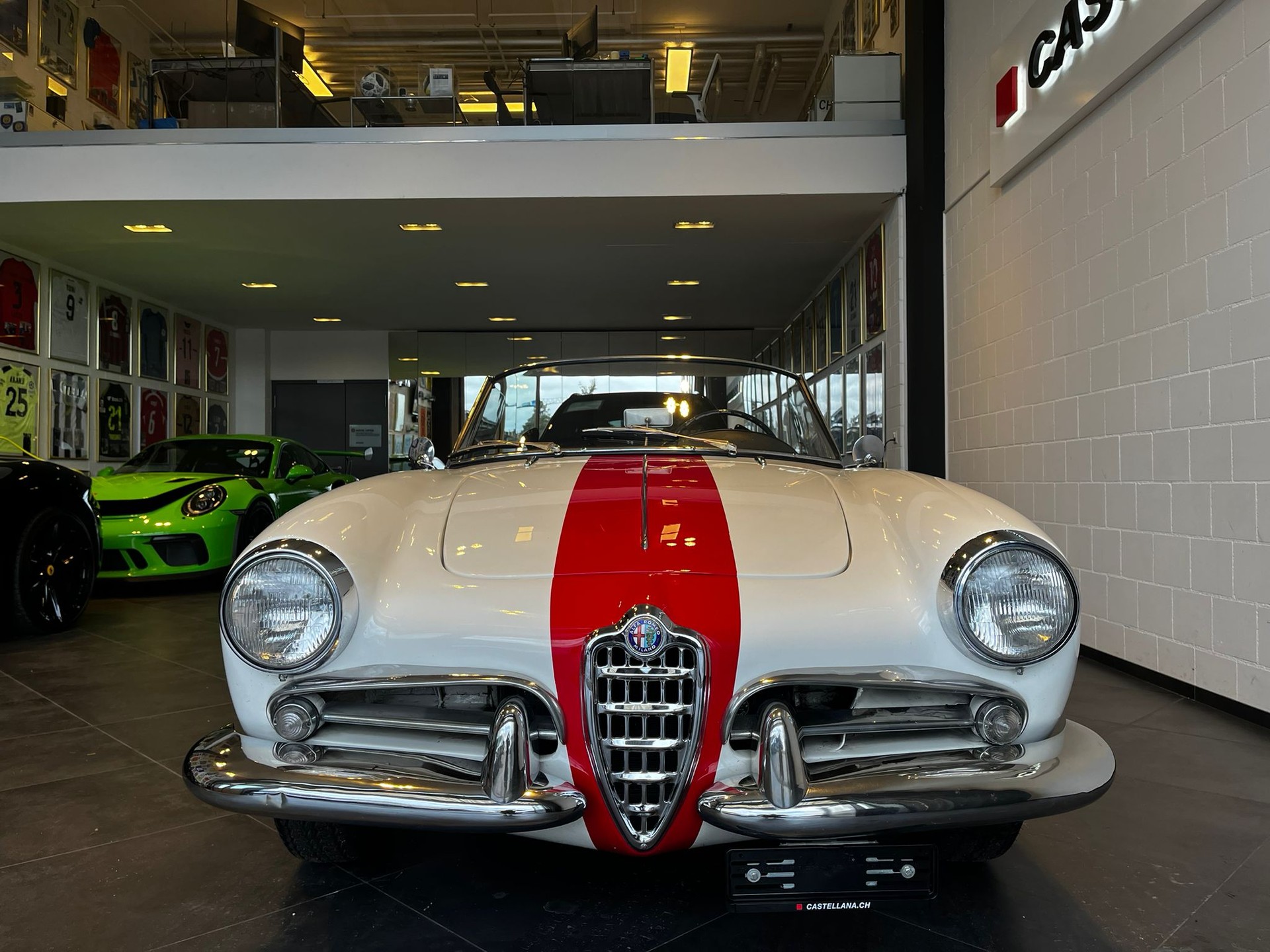 ALFA ROMEO GIULIETTA-showroom-element-2