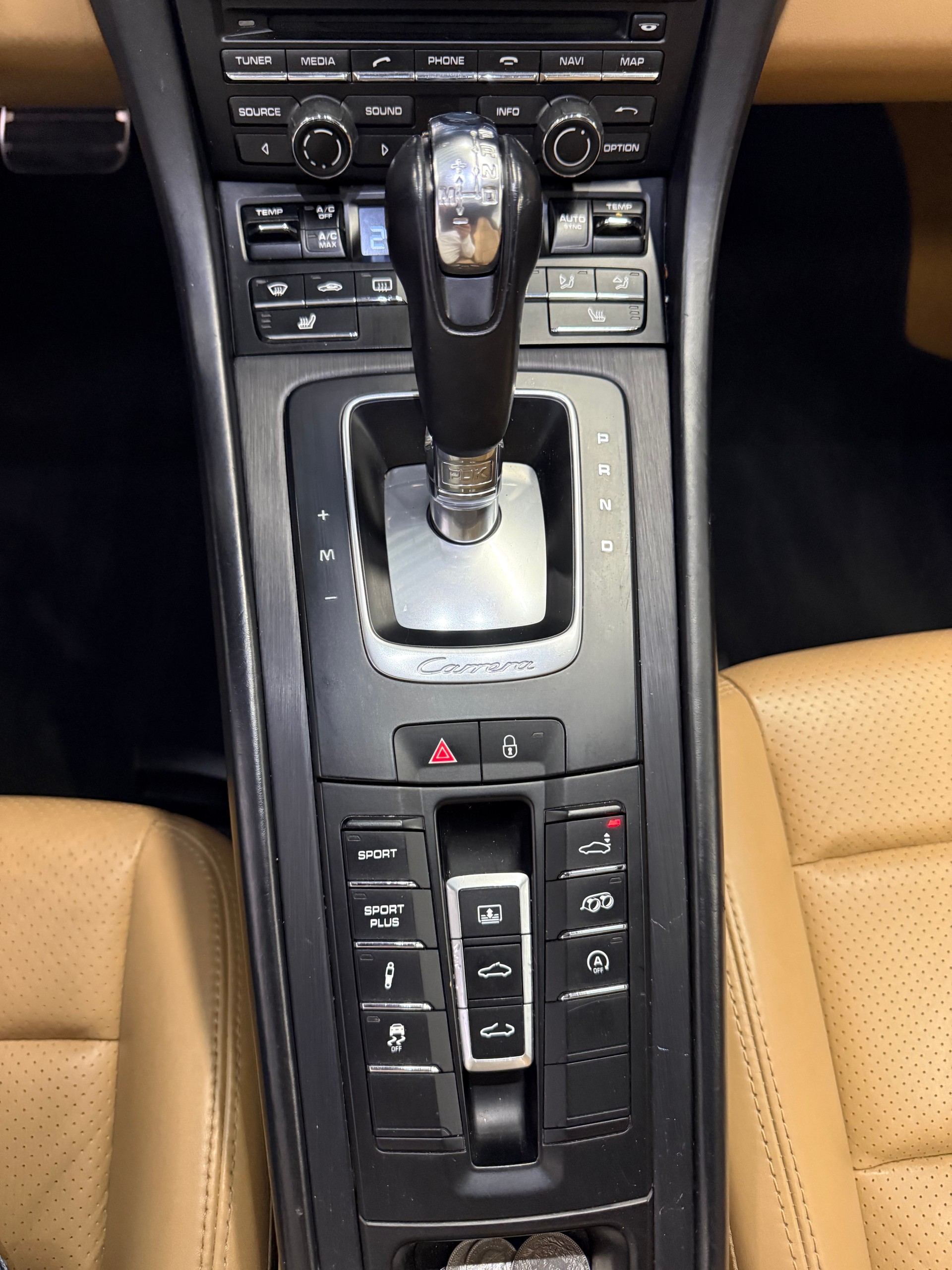 PORSCHE 911 Carrera 4 GTS PDK CH AUTO-image-19