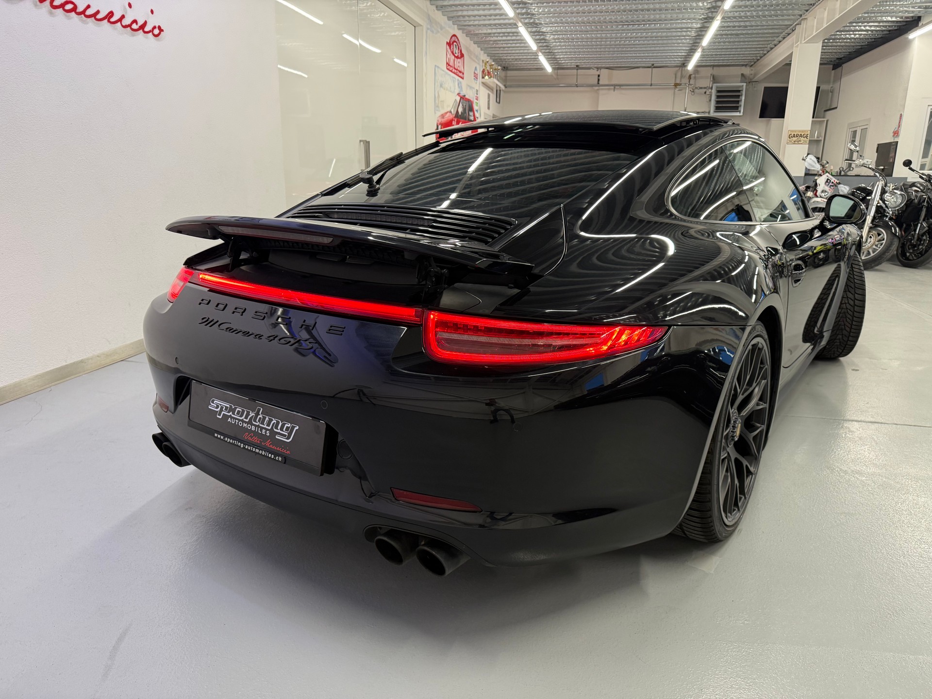 PORSCHE 911 Carrera 4 GTS PDK CH AUTO-image-6