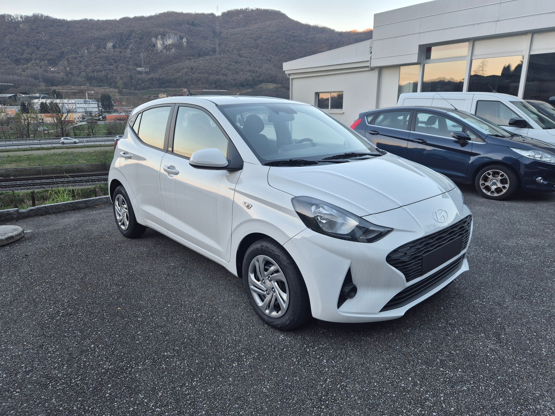 HYUNDAI i10 1.0 Origo Aut.-image-1