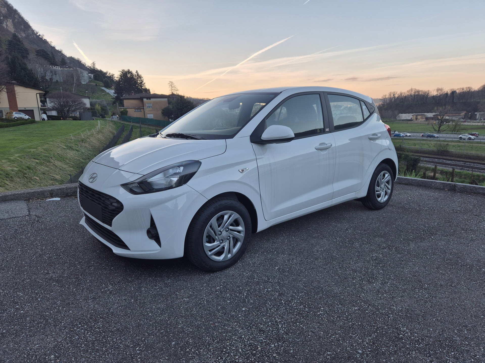 HYUNDAI i10 1.0 Origo Aut.-image-2
