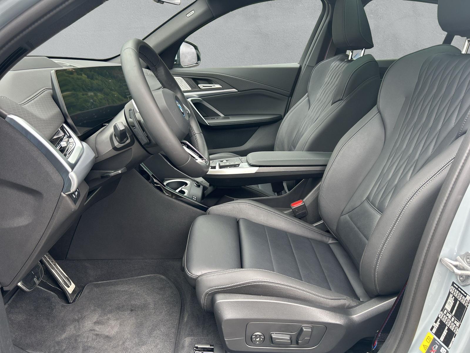 BMW iX2 30 xDrive M Sport Pro (CH) ** Action de leasing à 1.9% **-image-11