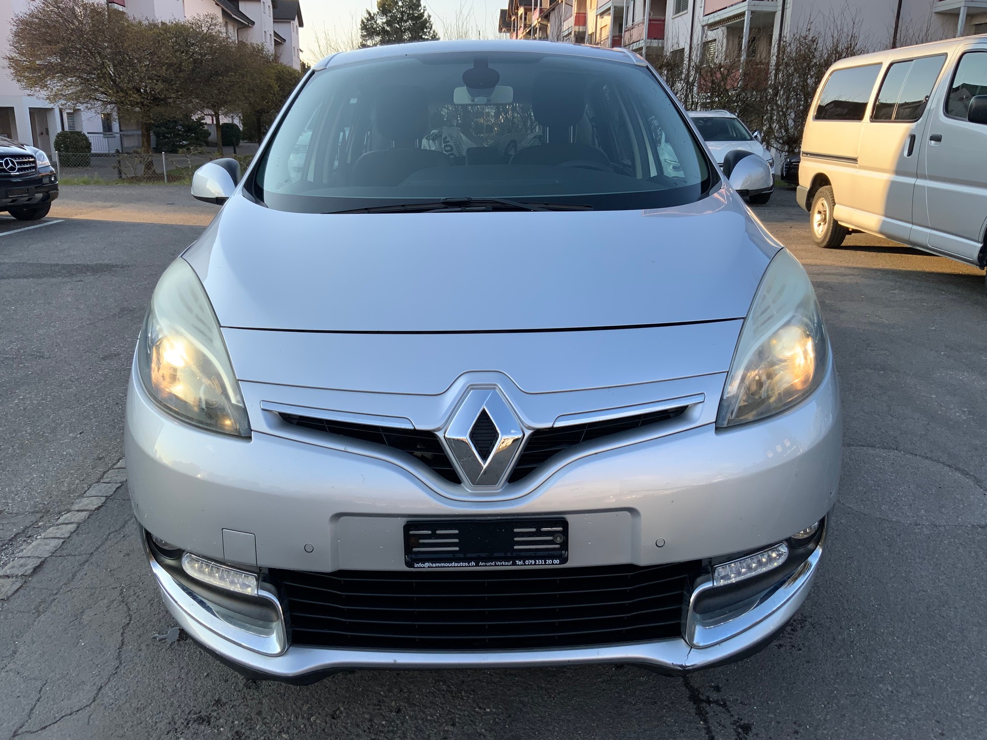 RENAULT Grand Scénic 2.0 16V Dynamique X-Tronic CVT
