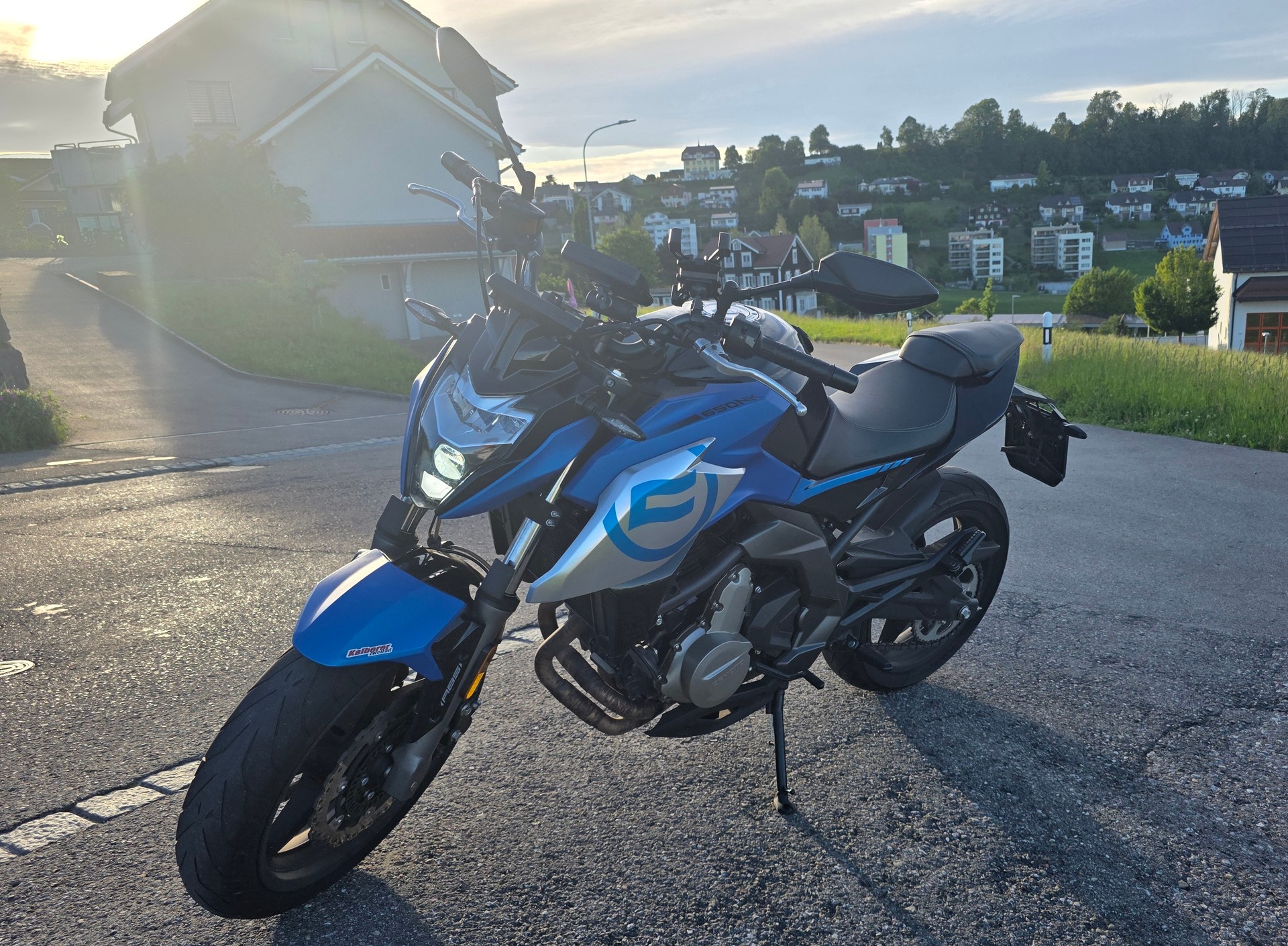 CF MOTO 650 NK