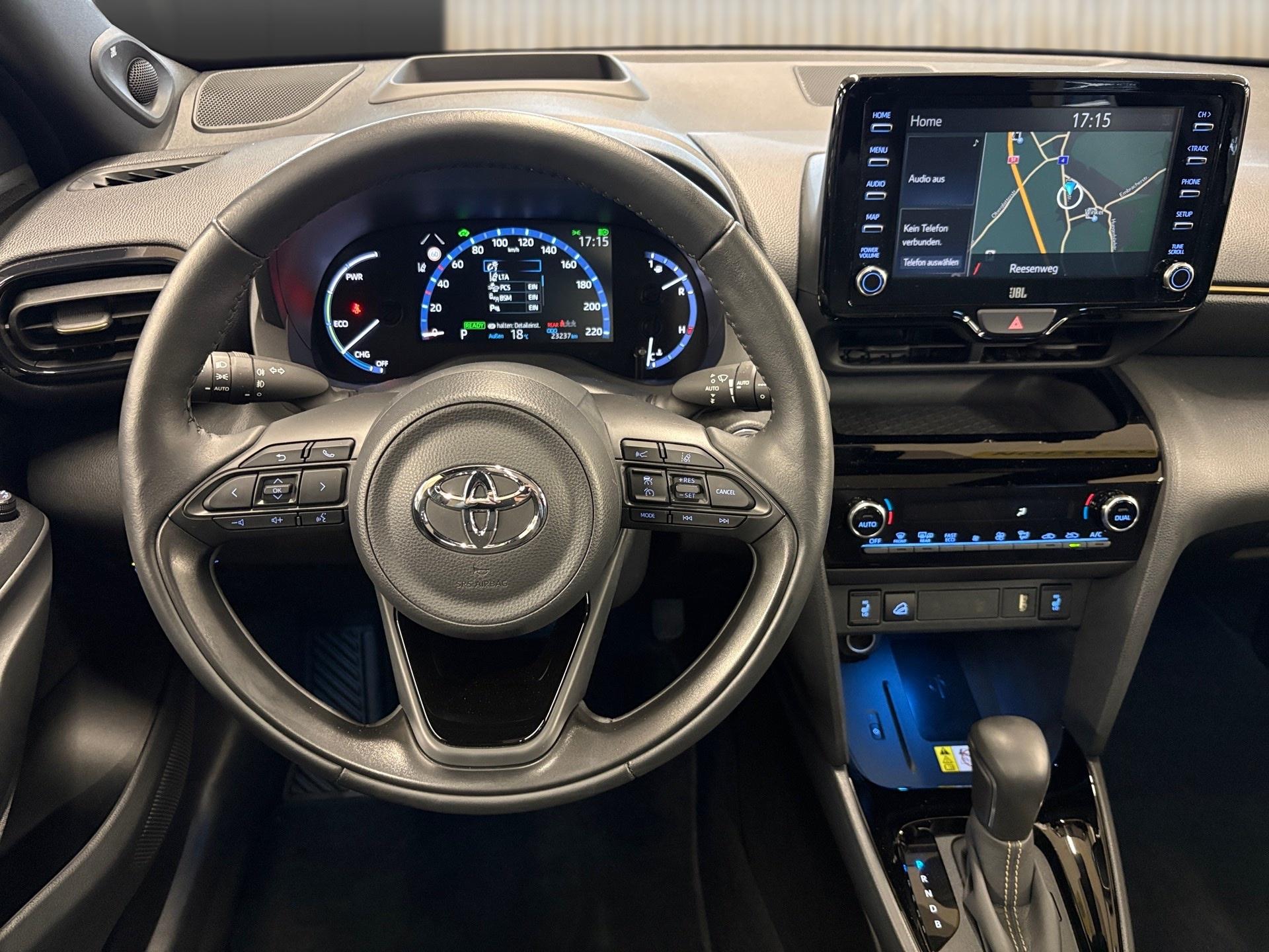 TOYOTA Yaris Cross 1.5 VVT-i HSD Adventure AWD-i-image-11