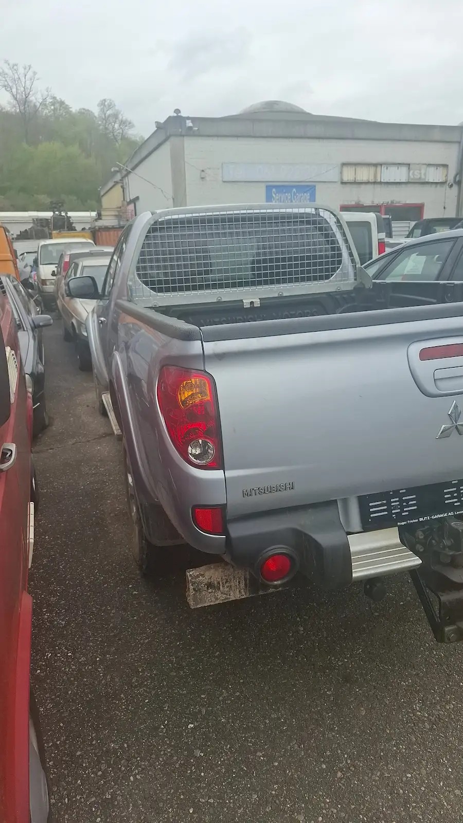 MITSUBISHI L 200 2.5 DID HP Intense Club Cab-image-3