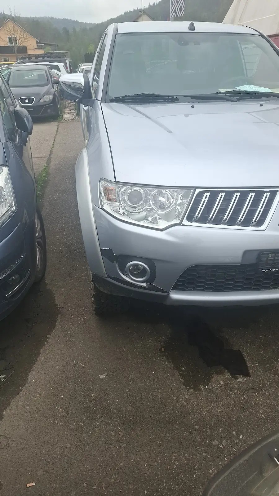 MITSUBISHI L 200 2.5 DID HP Intense Club Cab-image-1