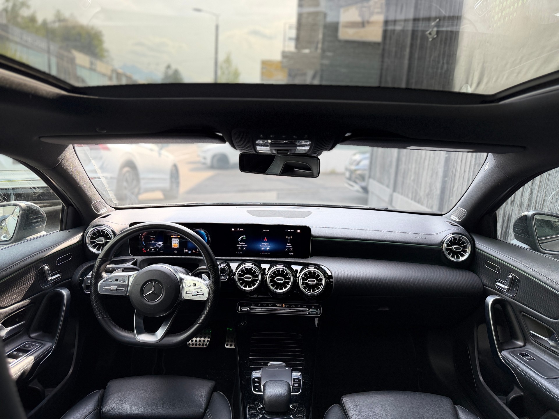 MERCEDES-BENZ A 250 4Matic AMG Line 4Matic 7G-DCT-image-11