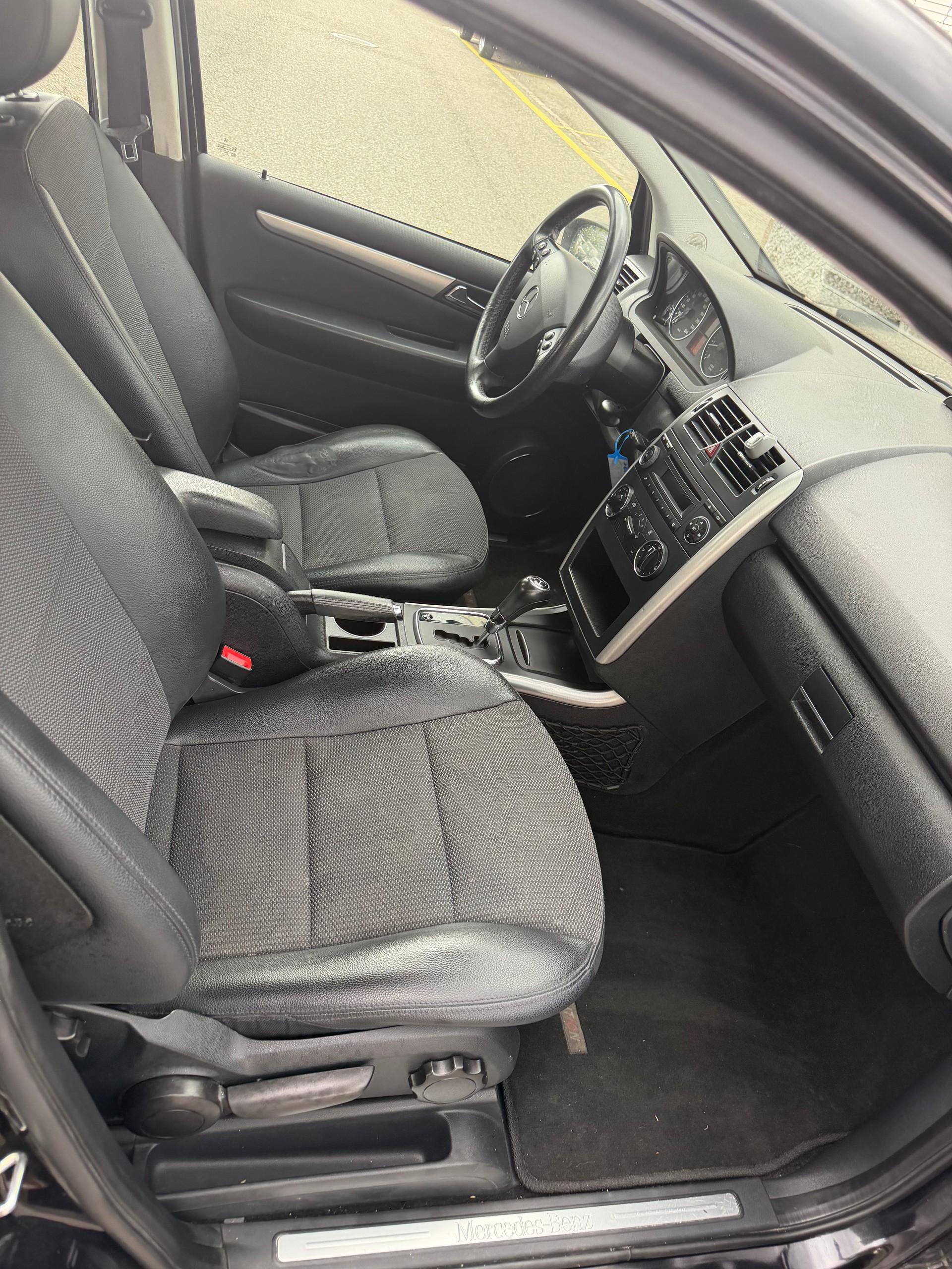 MERCEDES-BENZ A 170-image-1