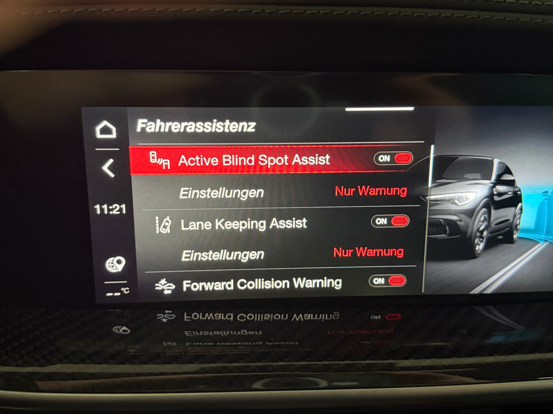 ALFA ROMEO Stelvio 2.9 V6 Quadrifoglio Sky Q4*CH-Fz. Servicekostenlos 10J. / 100'000 Km.*Tieferlegung*Distanzscheiben*Vollausstattung*-image-25