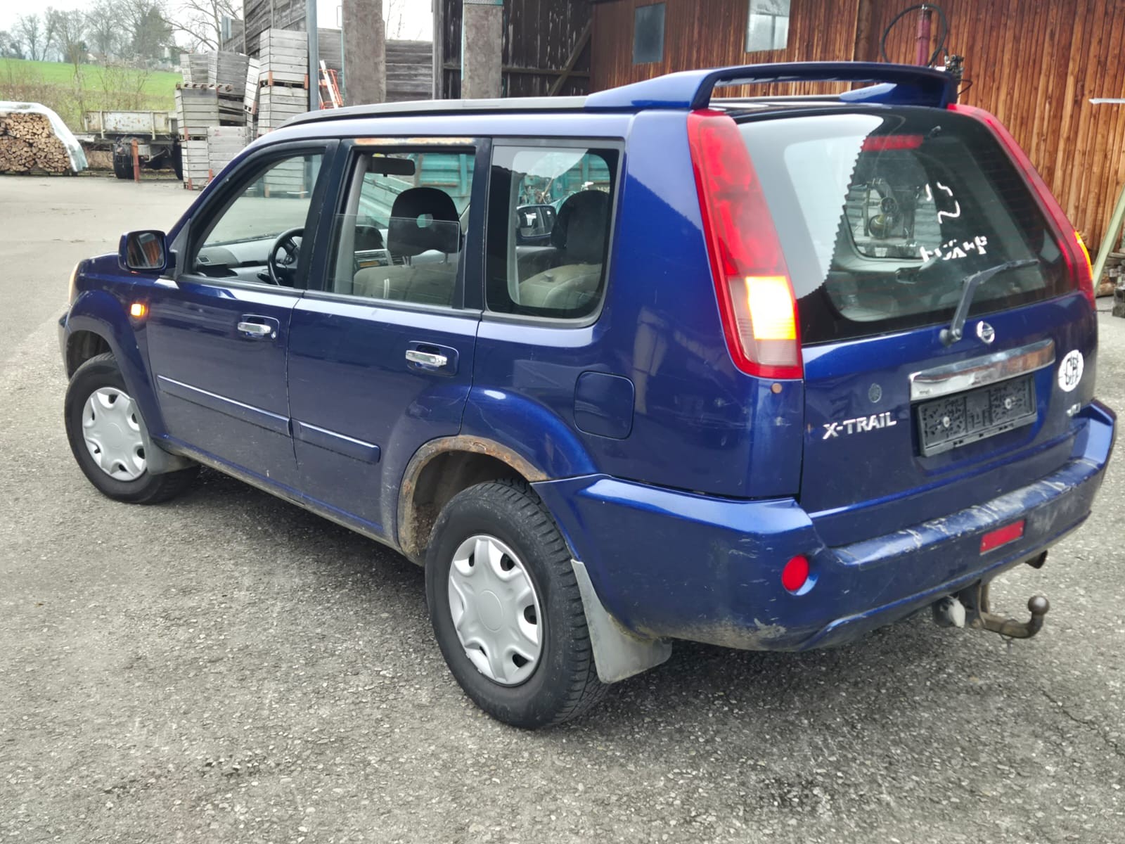 NISSAN X-Trail 2.2 DCI LE 4WD-image-2