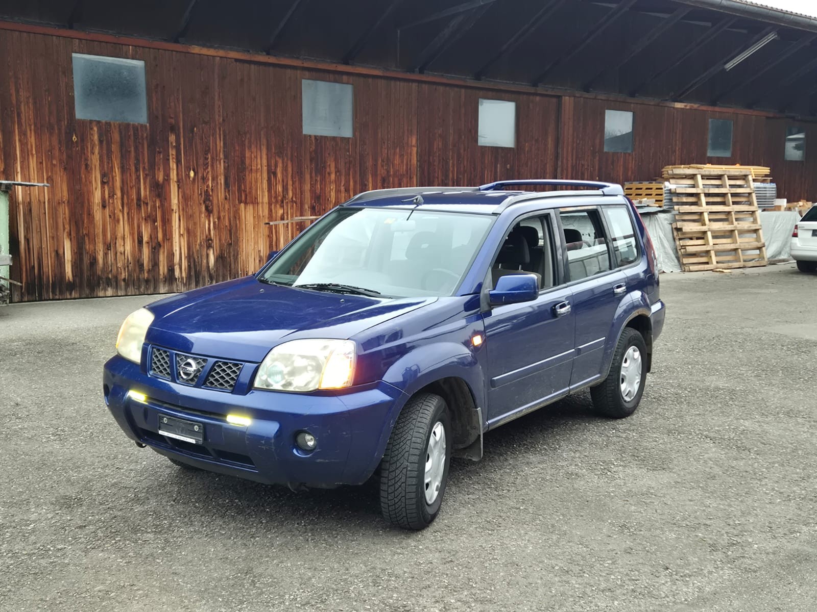 NISSAN X-Trail 2.2 DCI LE 4WD-image-1