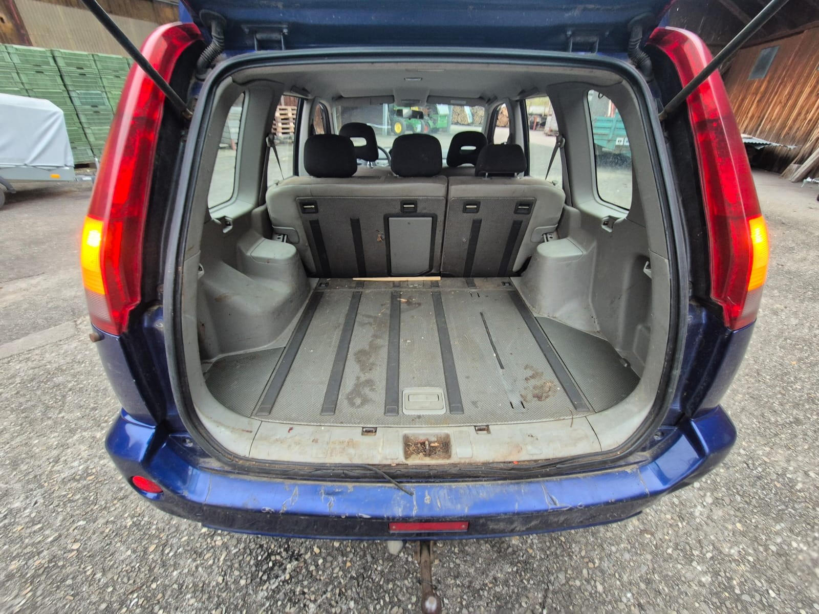 NISSAN X-Trail 2.2 DCI LE 4WD-image-4