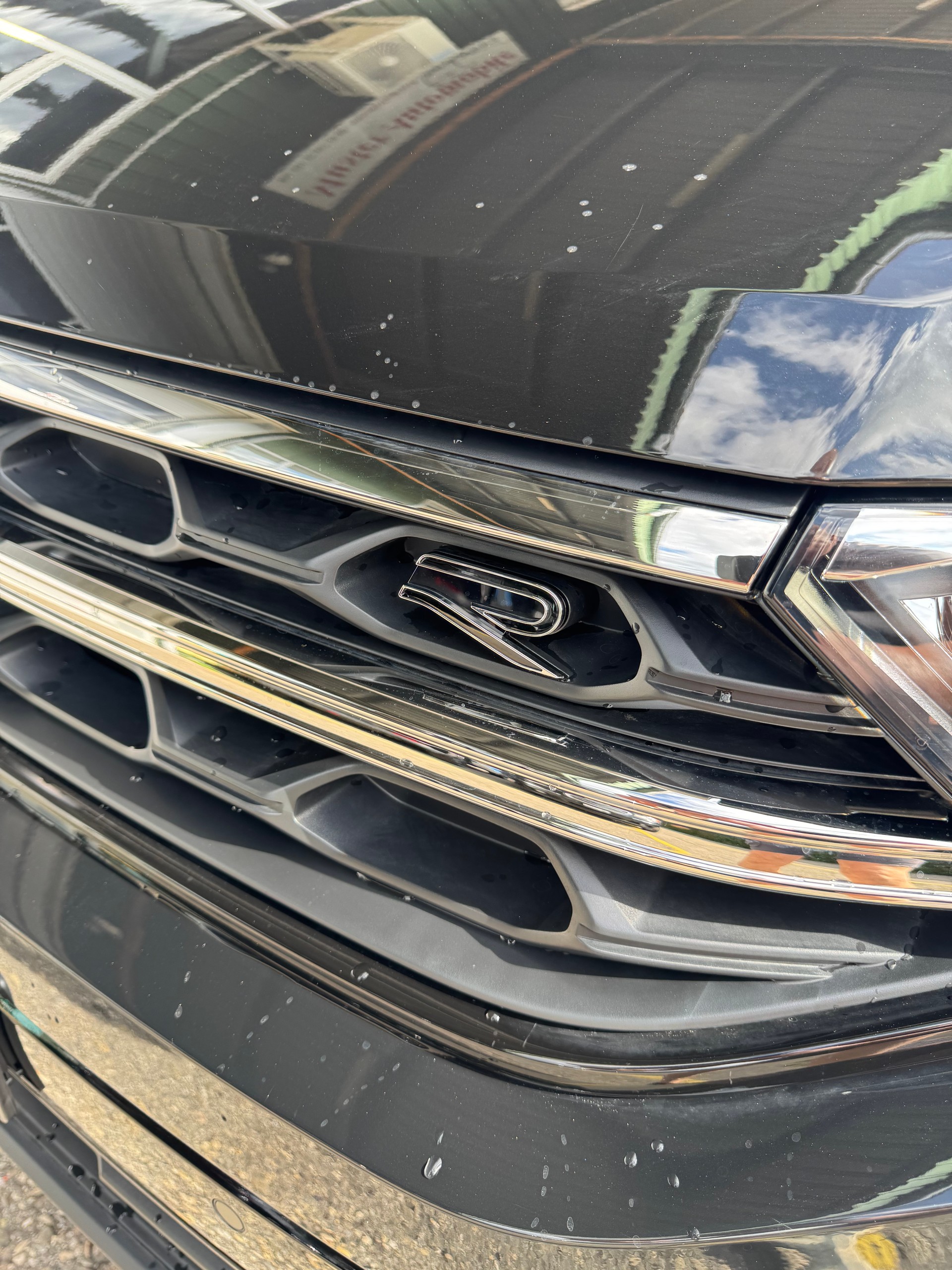 VW T-Roc 1.5 TSI EVO R-Line DSG Black Pack Anhängerkupplung 19 Zoll Alu Glasschiebedach mit 40 % Rabatt !-image-22