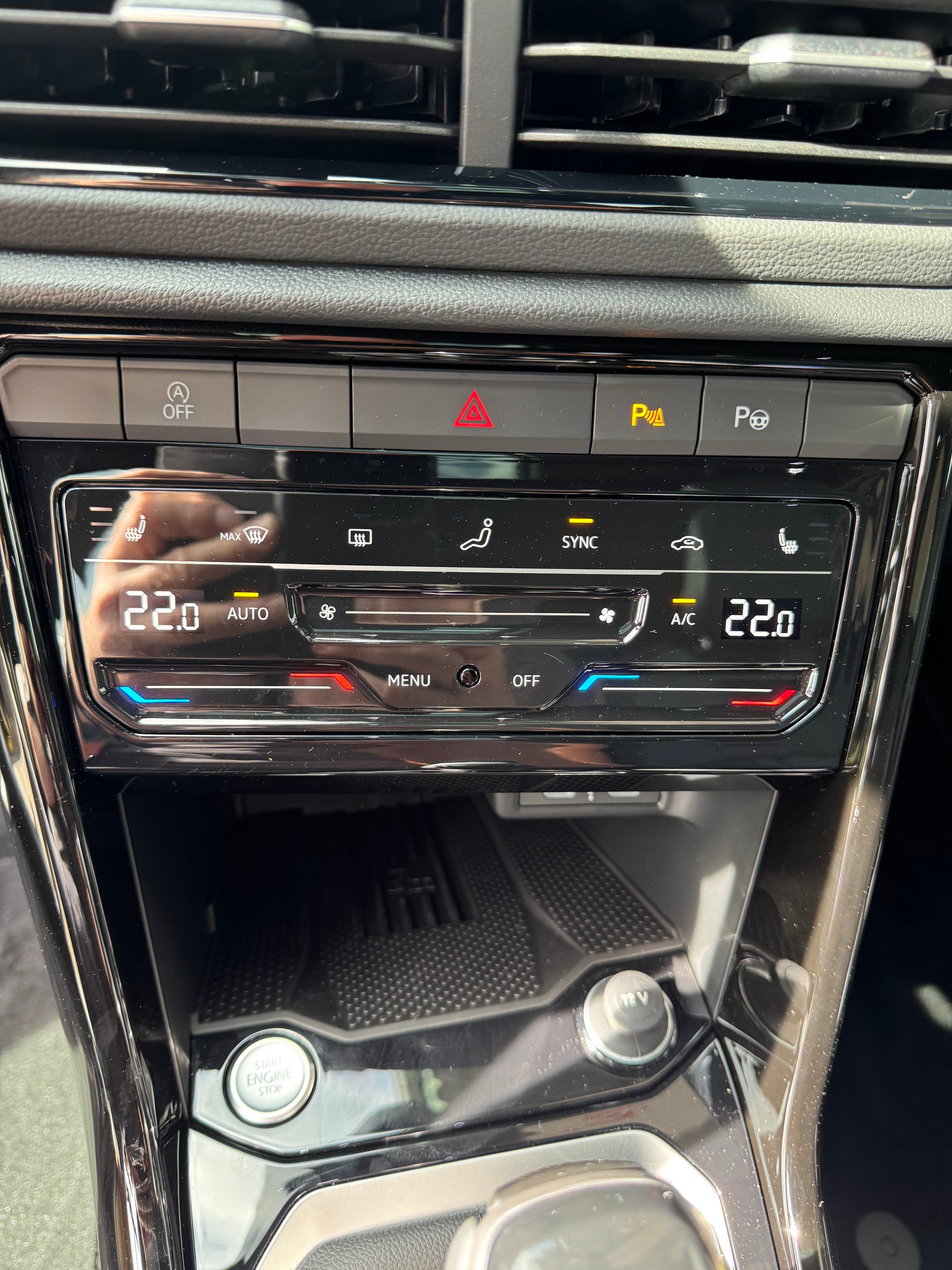 VW T-Roc 1.5 TSI EVO R-Line DSG Black Pack Anhängerkupplung 19 Zoll Alu Glasschiebedach mit 40 % Rabatt !-image-7