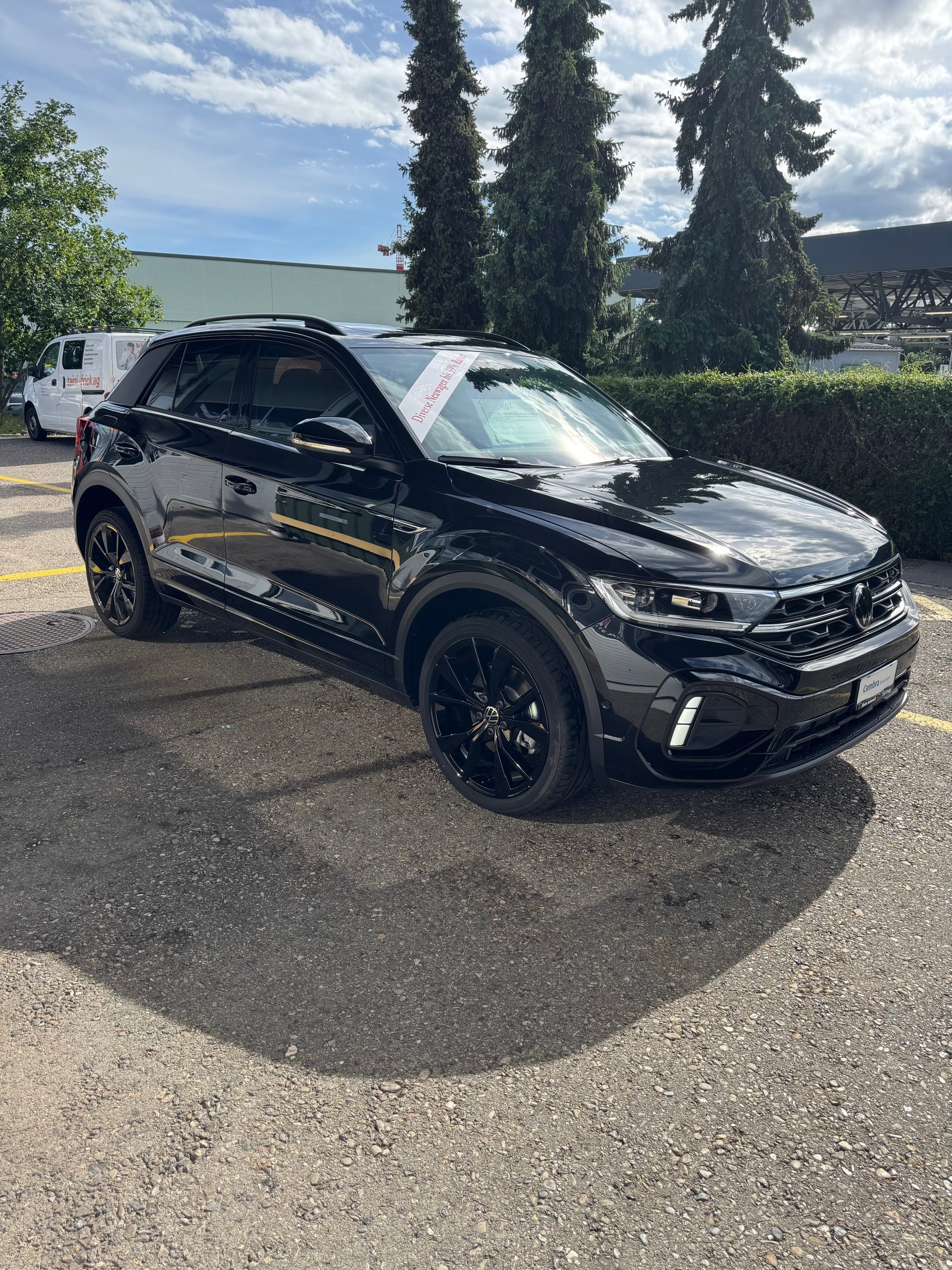 VW T-Roc 1.5 TSI EVO R-Line DSG Black Pack Anhängerkupplung 19 Zoll Alu Glasschiebedach mit 40 % Rabatt !-image-14