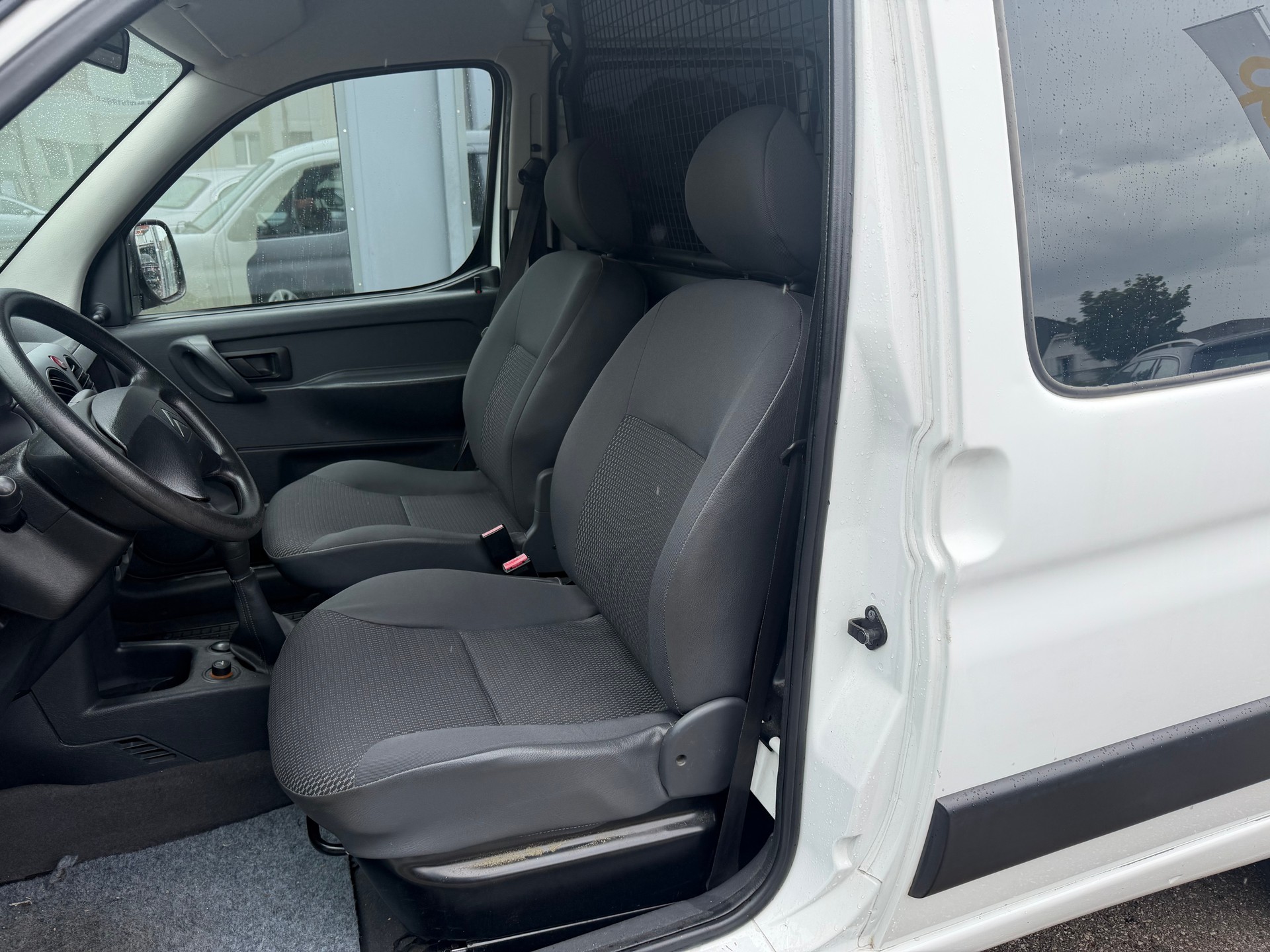 CITROEN Berlingo 1.4 600-image-11
