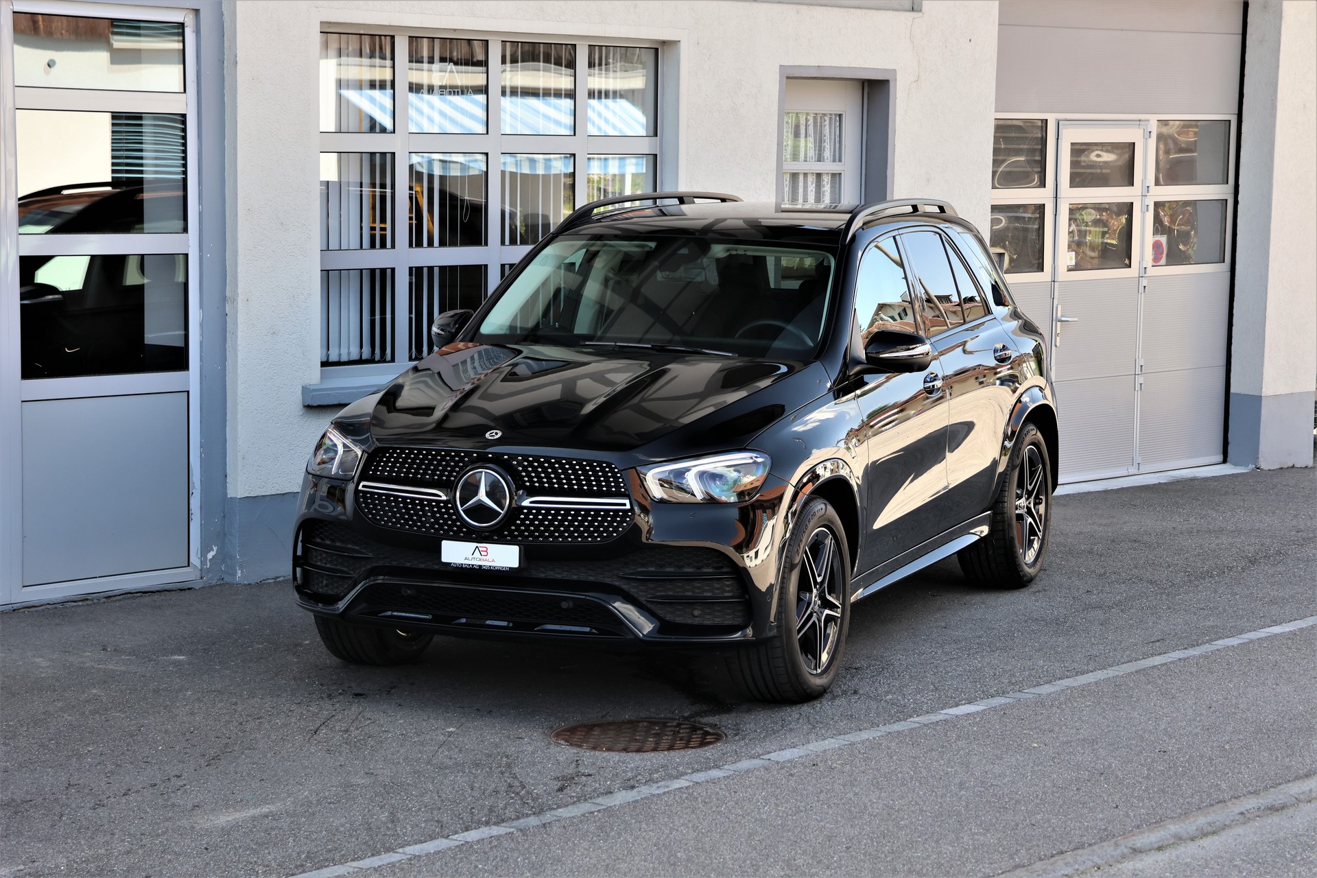 MERCEDES-BENZ GLE 300 d 4Matic AMG Line 9G-Tronic (CH)