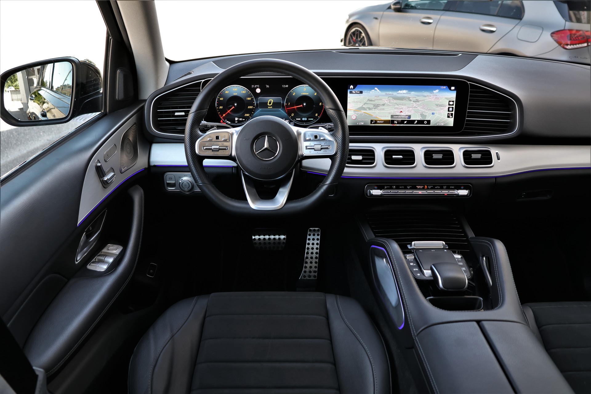 MERCEDES-BENZ GLE 300 d 4Matic AMG Line 9G-Tronic (CH)-image-12