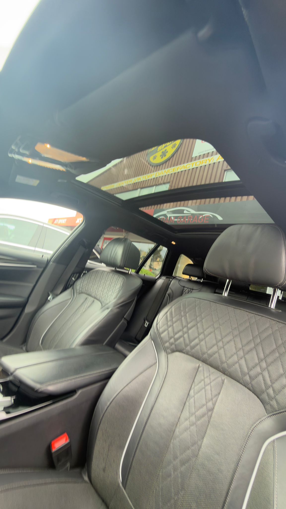 BMW 540d xDrive Touring Luxury Line Steptronic-image-11