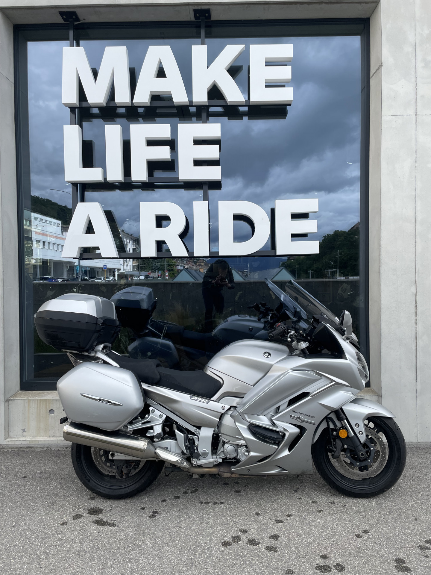 YAMAHA FJR 1300 AE-image-1