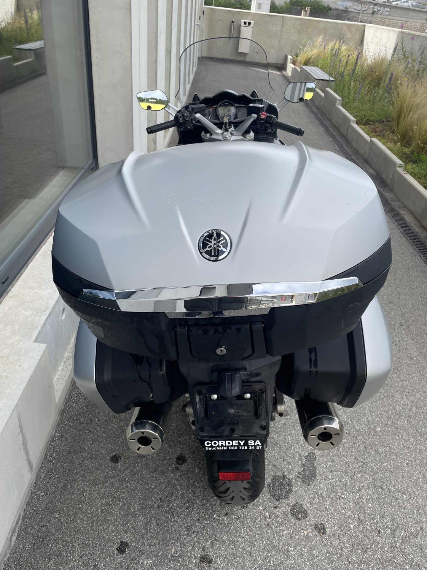 YAMAHA FJR 1300 AE-image-3