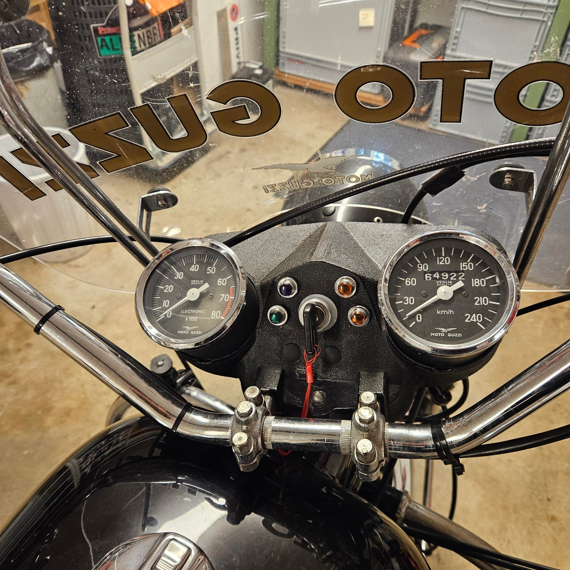 MOTO GUZZI V7 850 GT California 1973-image-4