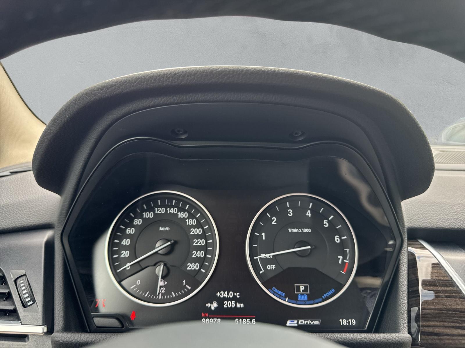 BMW 225xe Active Tourer Luxury Line F45 (CH)-image-23