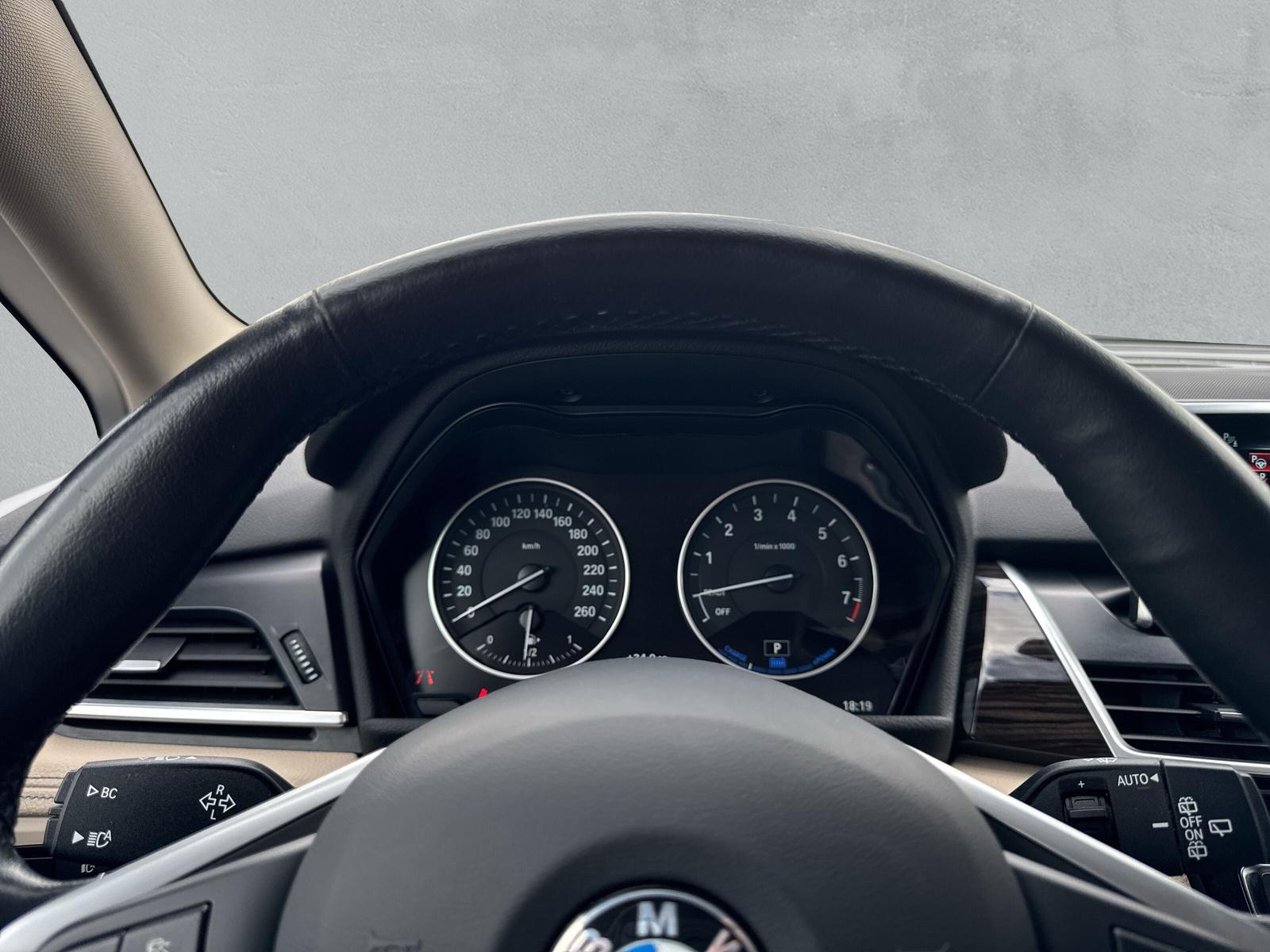 BMW 225xe Active Tourer Luxury Line F45 (CH)-image-22