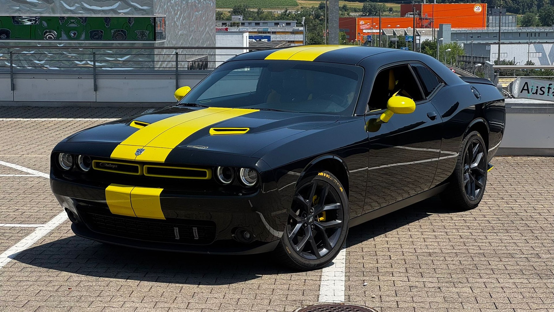 DODGE Challenger
