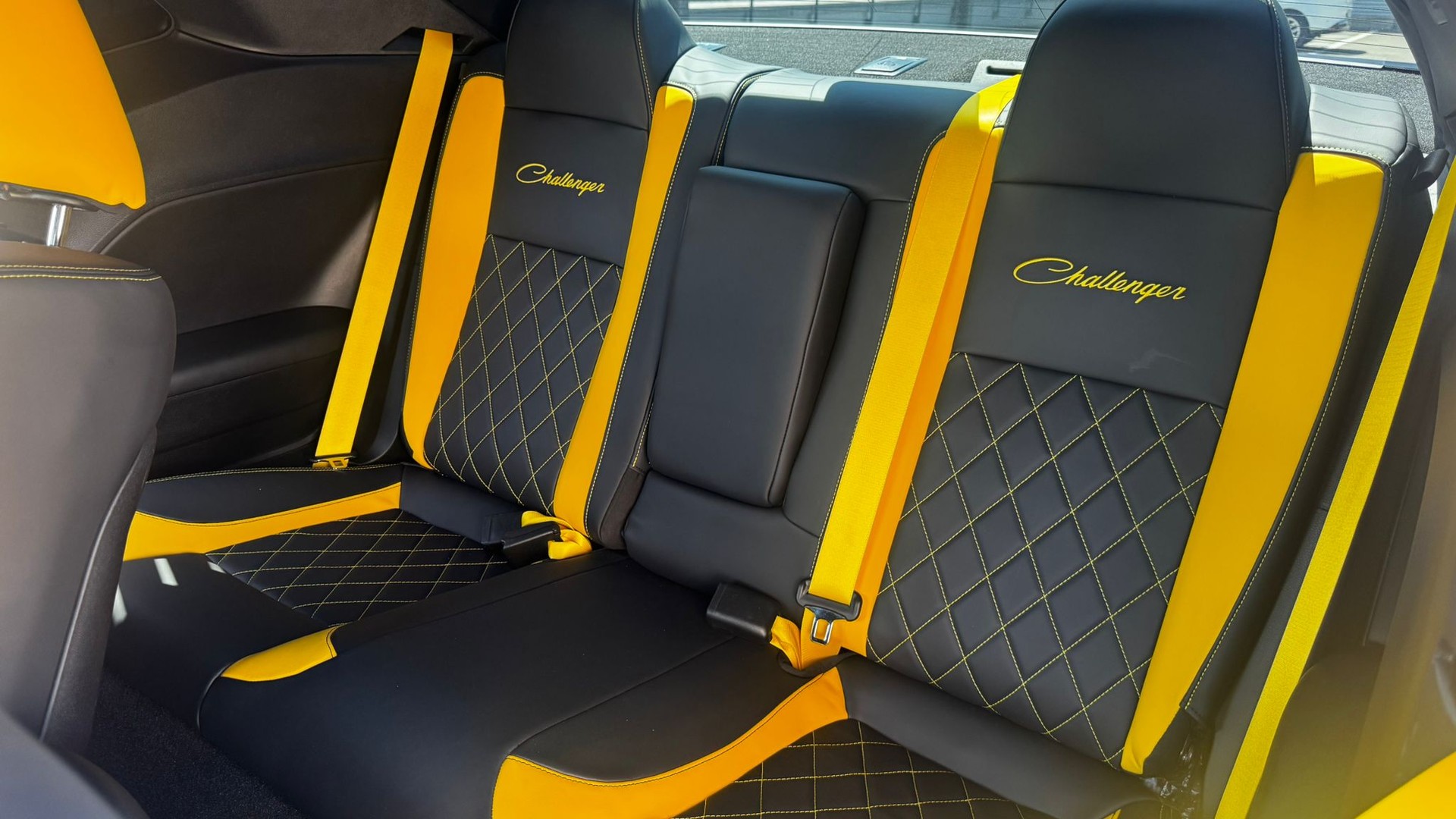DODGE Challenger-image-9