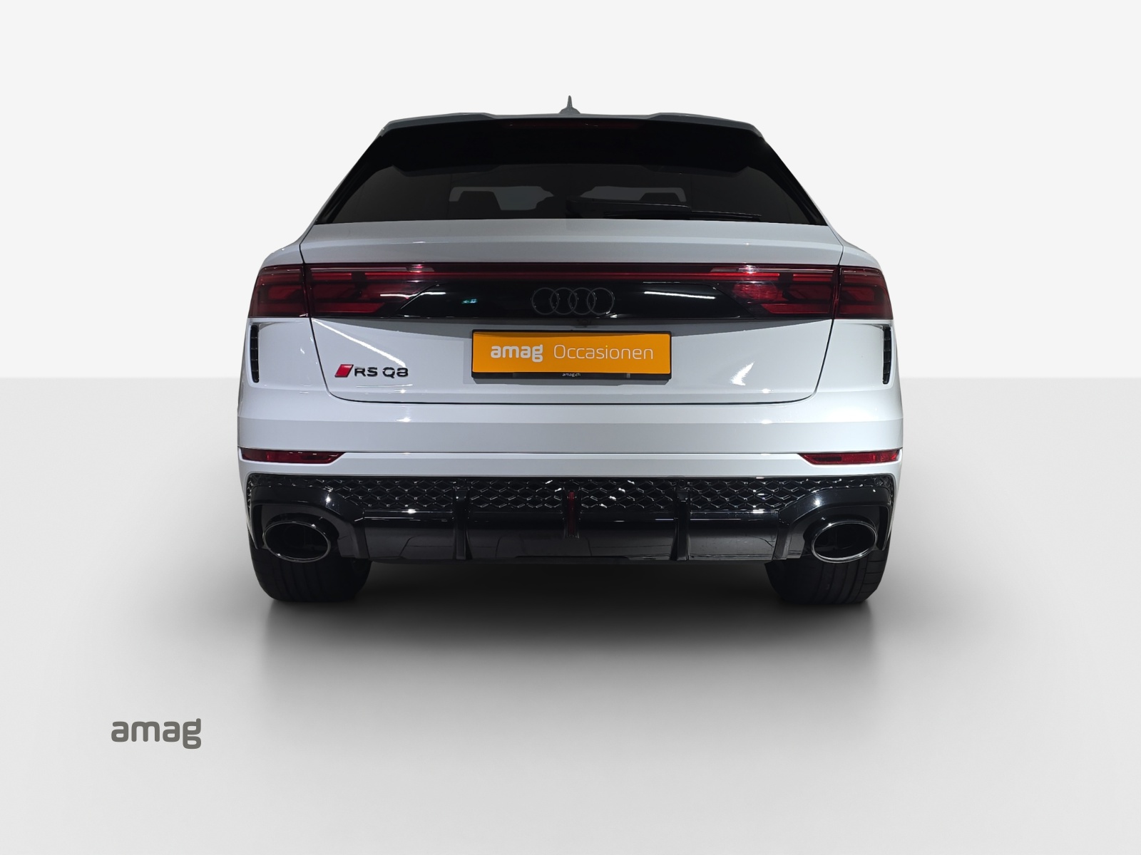 AUDI RSQ8 performance quattro-showroom-element-3