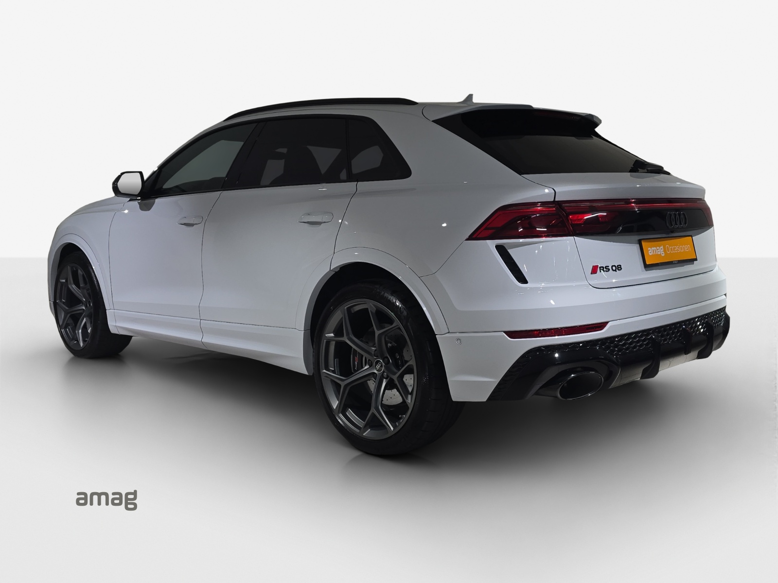 AUDI RSQ8 performance quattro-showroom-element-2