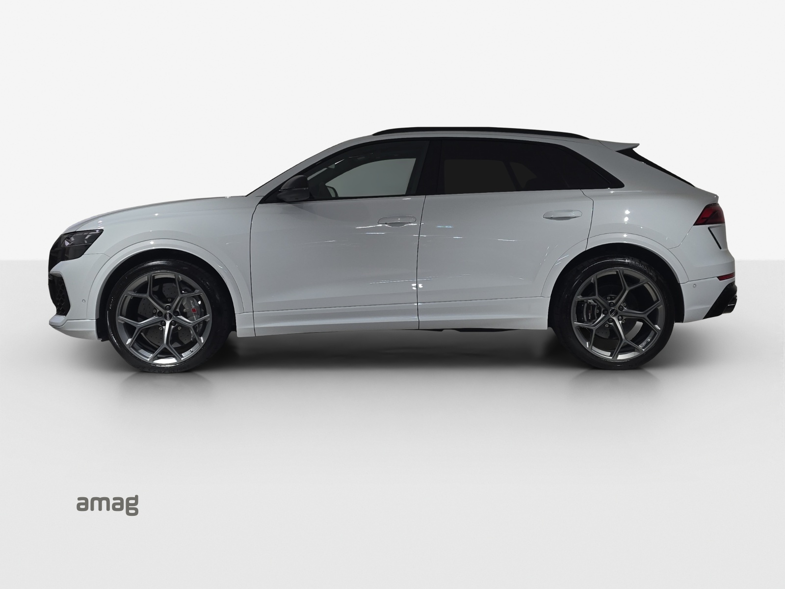 AUDI RSQ8 performance quattro-showroom-element-1