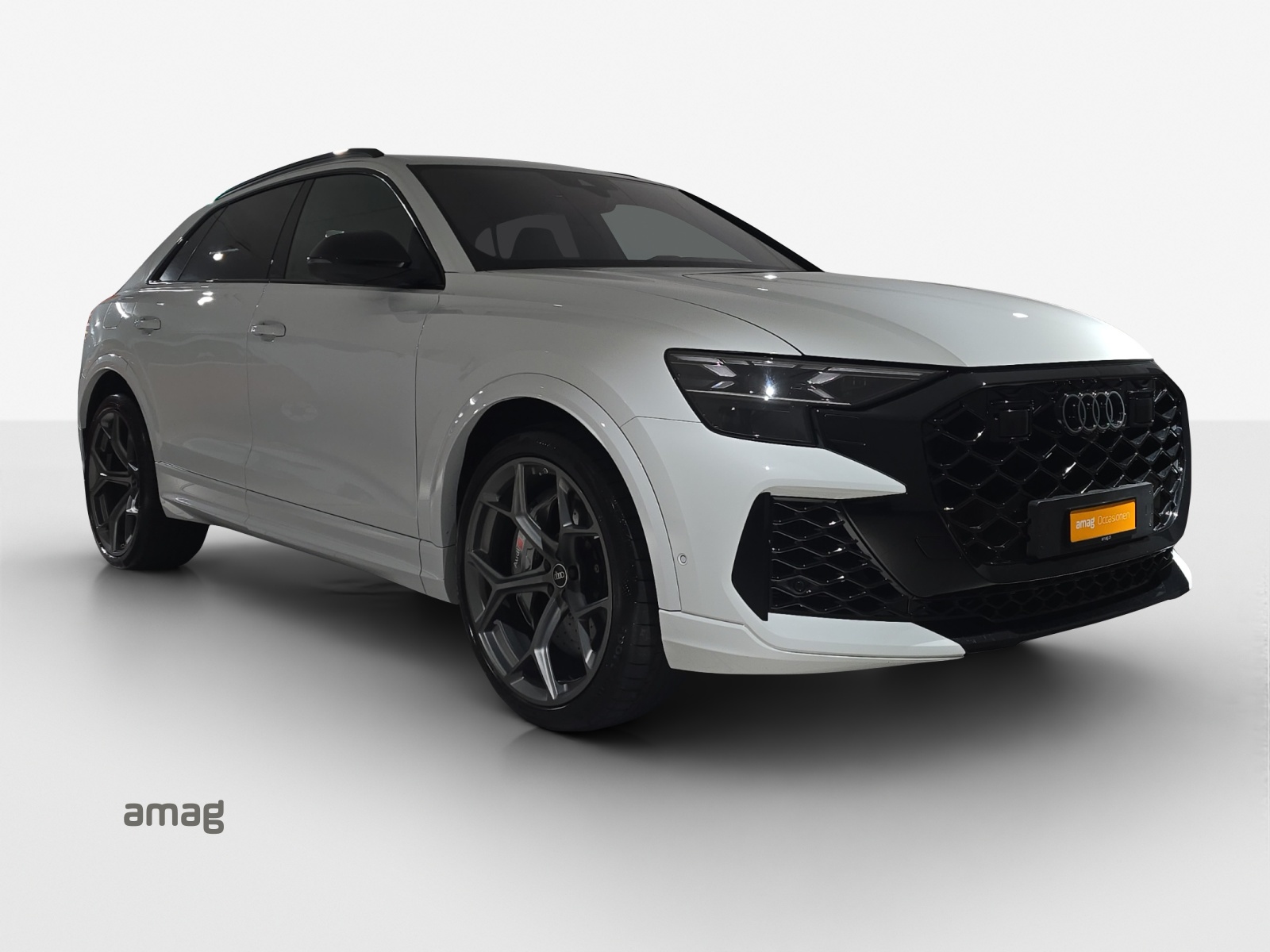 AUDI RSQ8 performance quattro-image-5