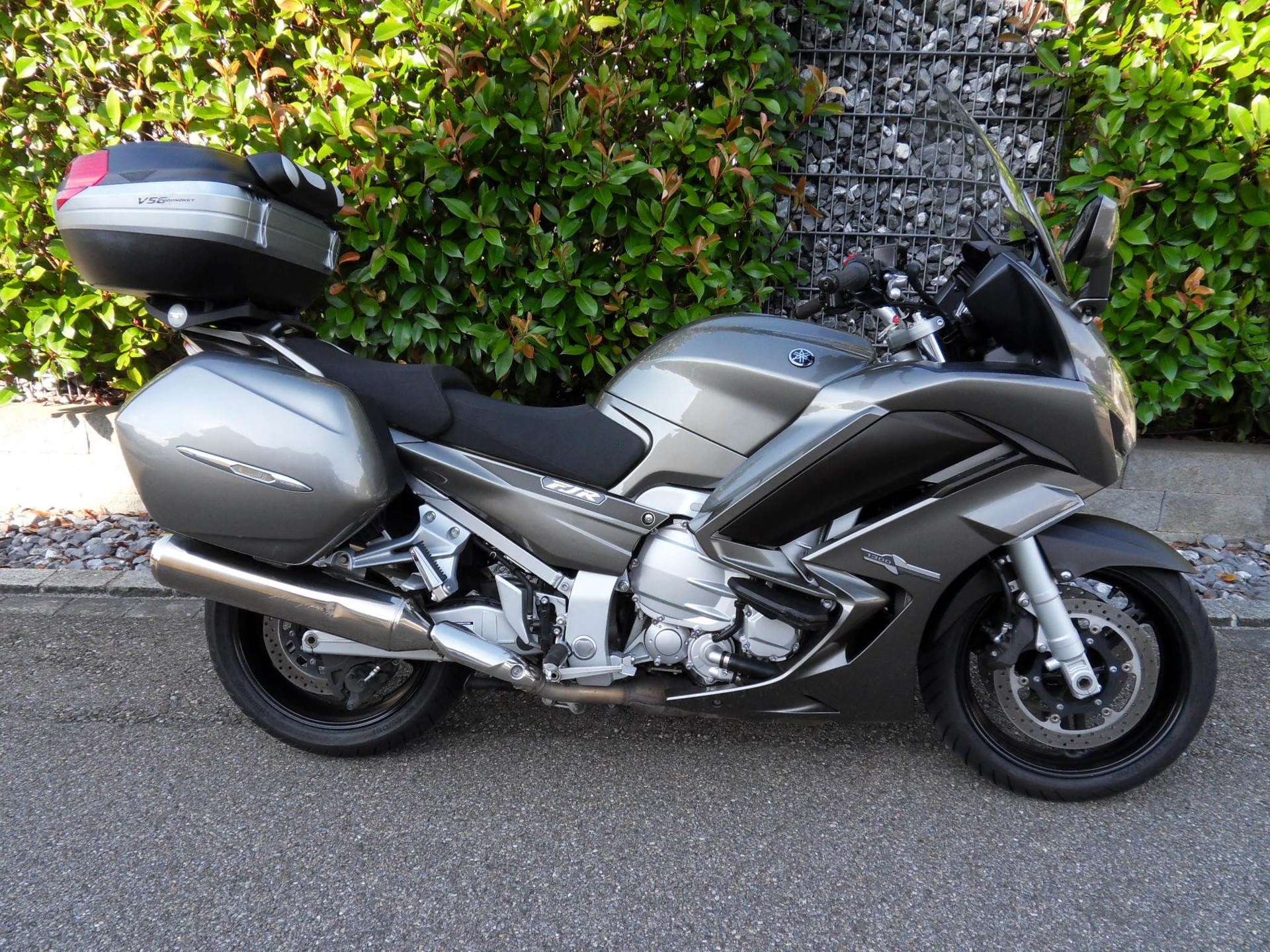 YAMAHA FJR 1300 ABS-image-1