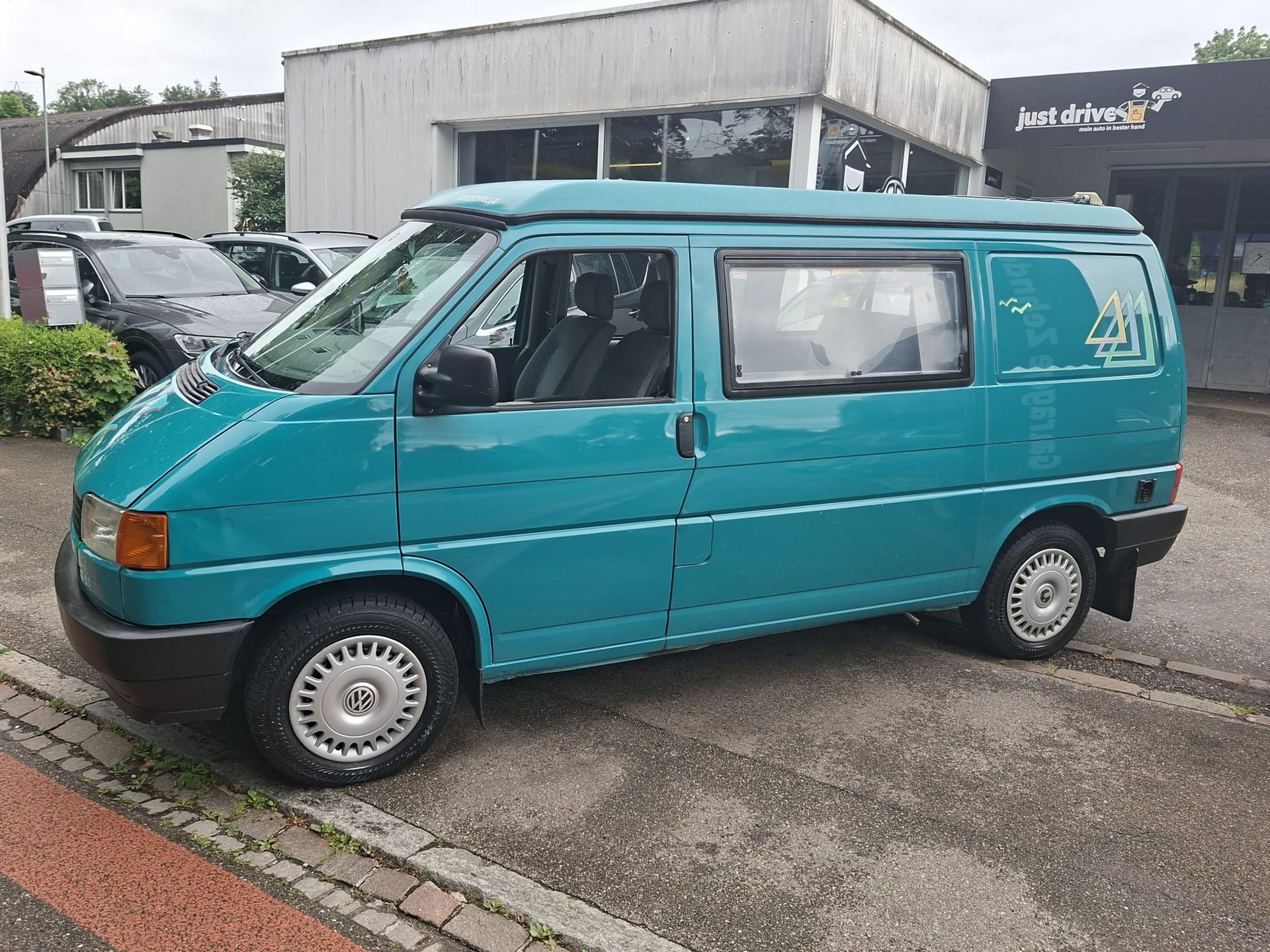 VW T4-showroom-element-3