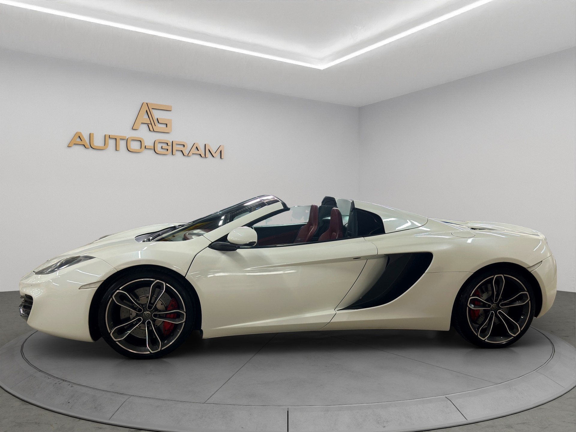 McLAREN MP4-12C Spider 3.8 V8 SSG-showroom-element-1
