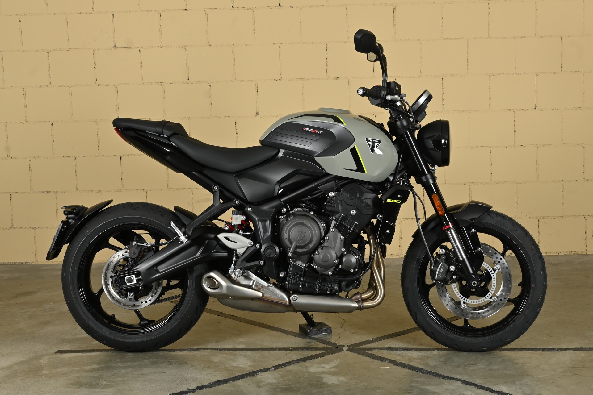 TRIUMPH Trident 660-image-0