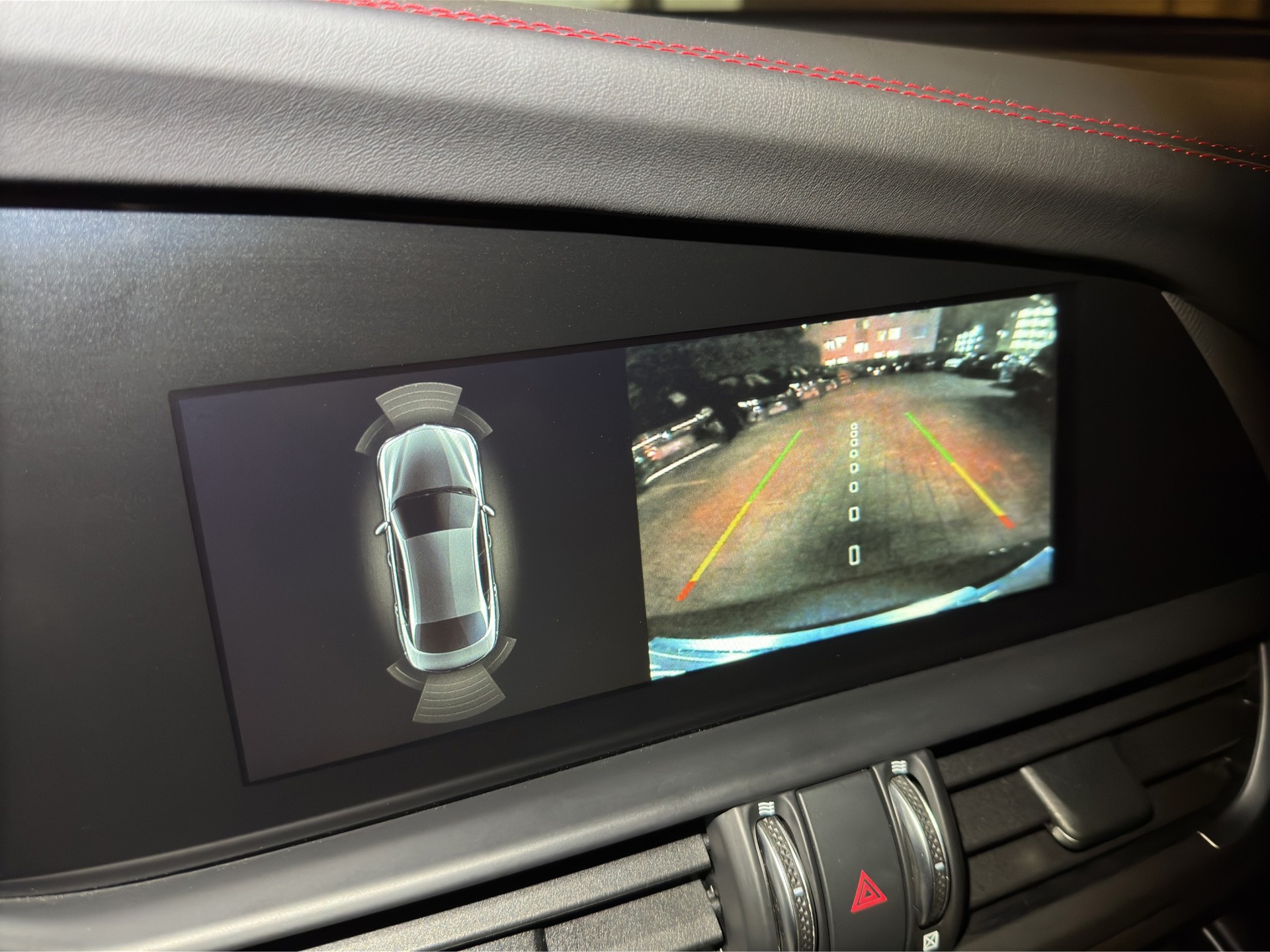ALFA ROMEO Giulia 2.0 Competizione Q4 AT8 "ADAS Pack"-image-17