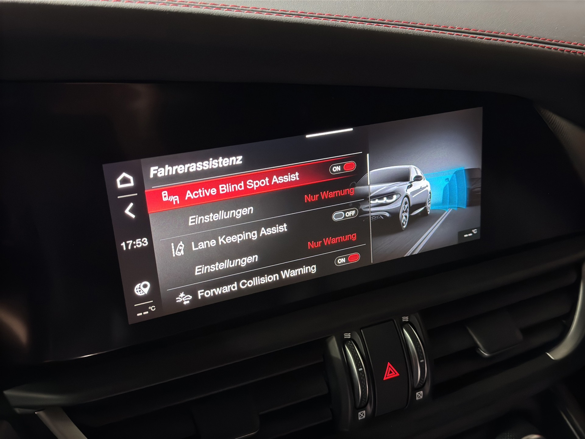 ALFA ROMEO Giulia 2.0 Competizione Q4 AT8 "ADAS Pack"-image-18