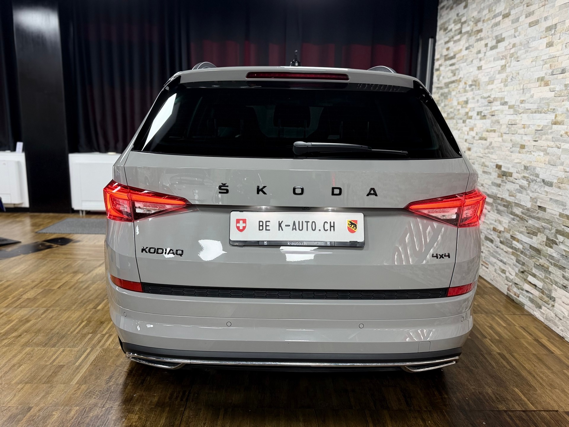 SKODA Kodiaq 2.0 TDI CR Sport Line 4x4 DSG-showroom-element-3