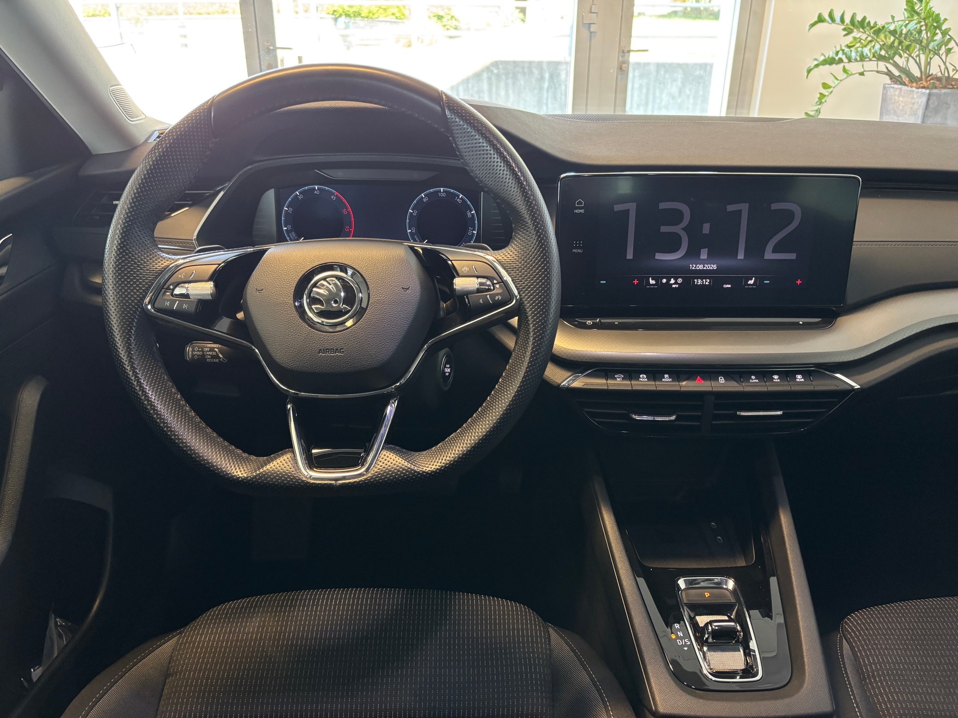 SKODA Octavia Combi 2.0 TDI DSG Ambition-image-7